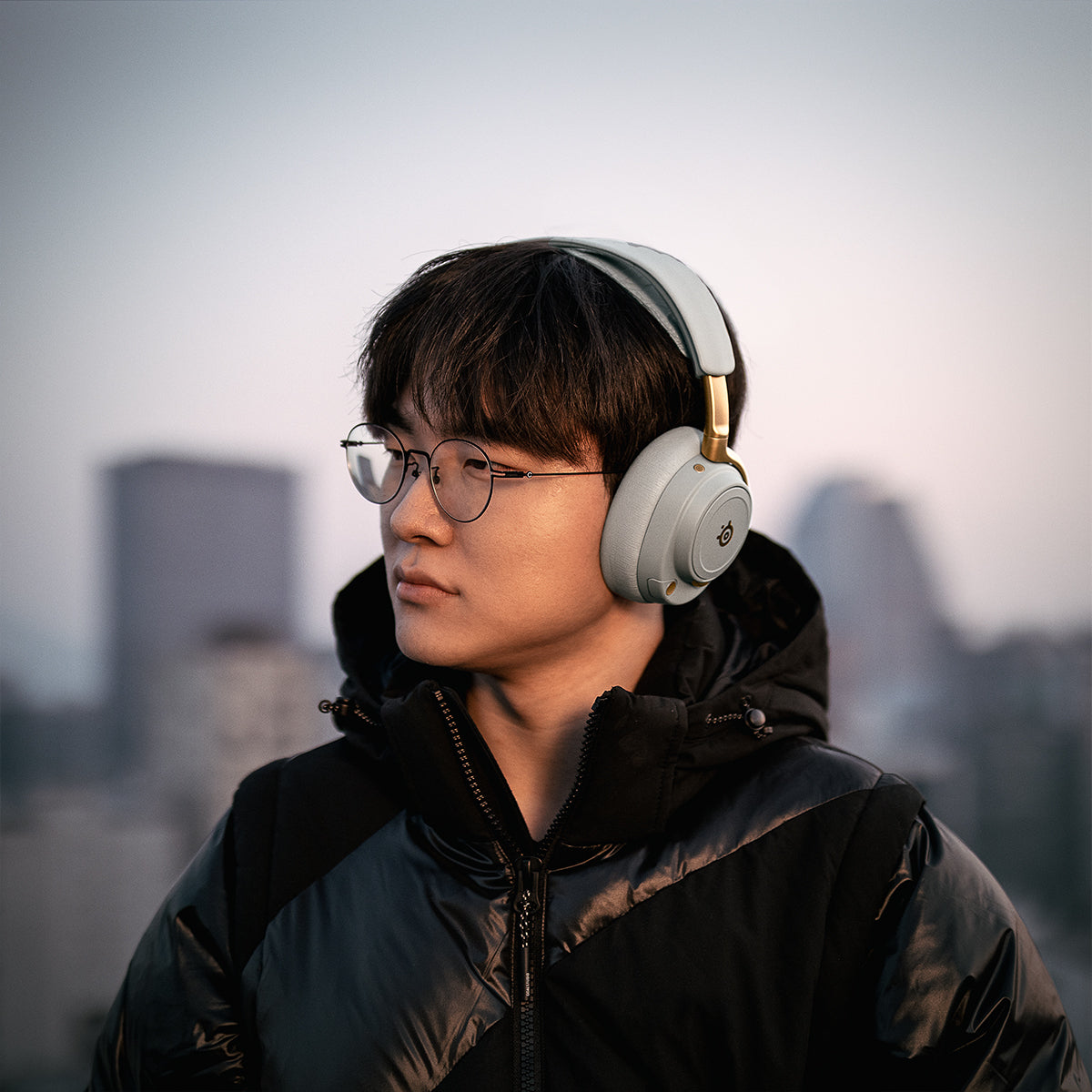 SteelSeries Arctis Nova Elite Hi-Res Wireless Gaming Headset