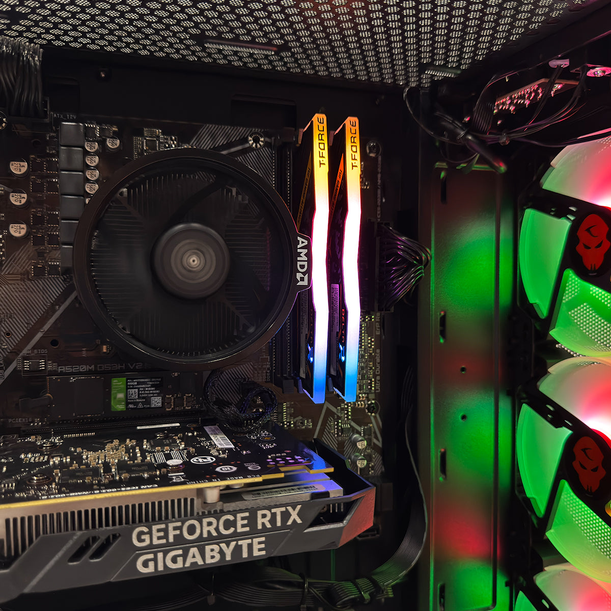 Alpha Aurora Gaming Black Desktop Gaming PC