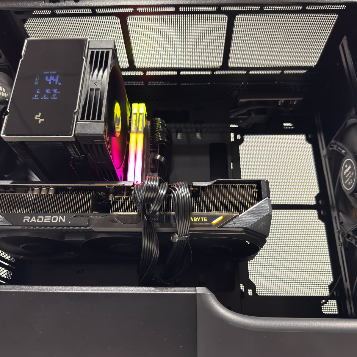 Ultra Alloy MATX Black/Gold Desktop Gaming PC