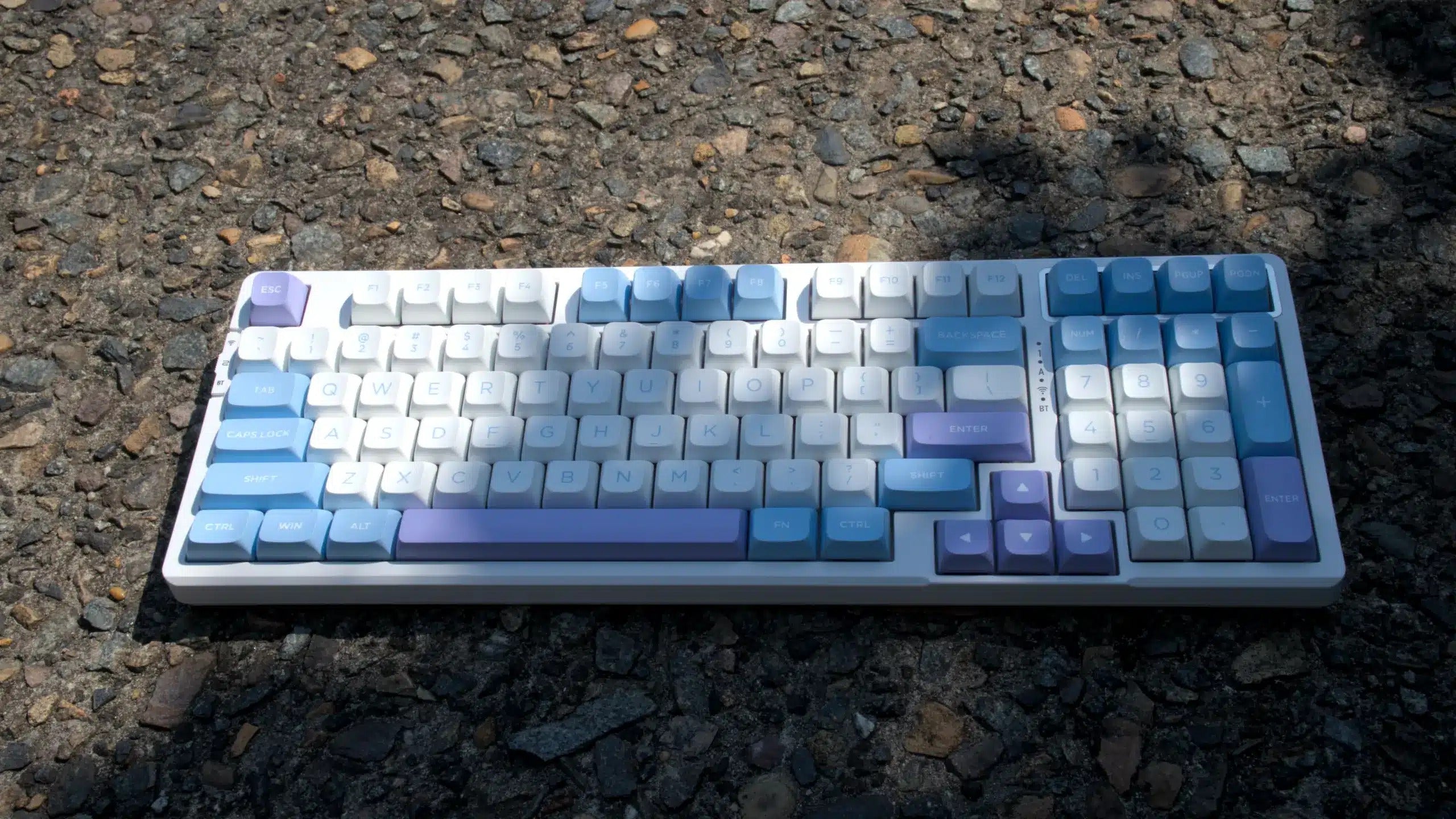 VGN V98 Pro V2 Wireless Gaming Mechanical Keyboard (Steam Wave Pro Switch)