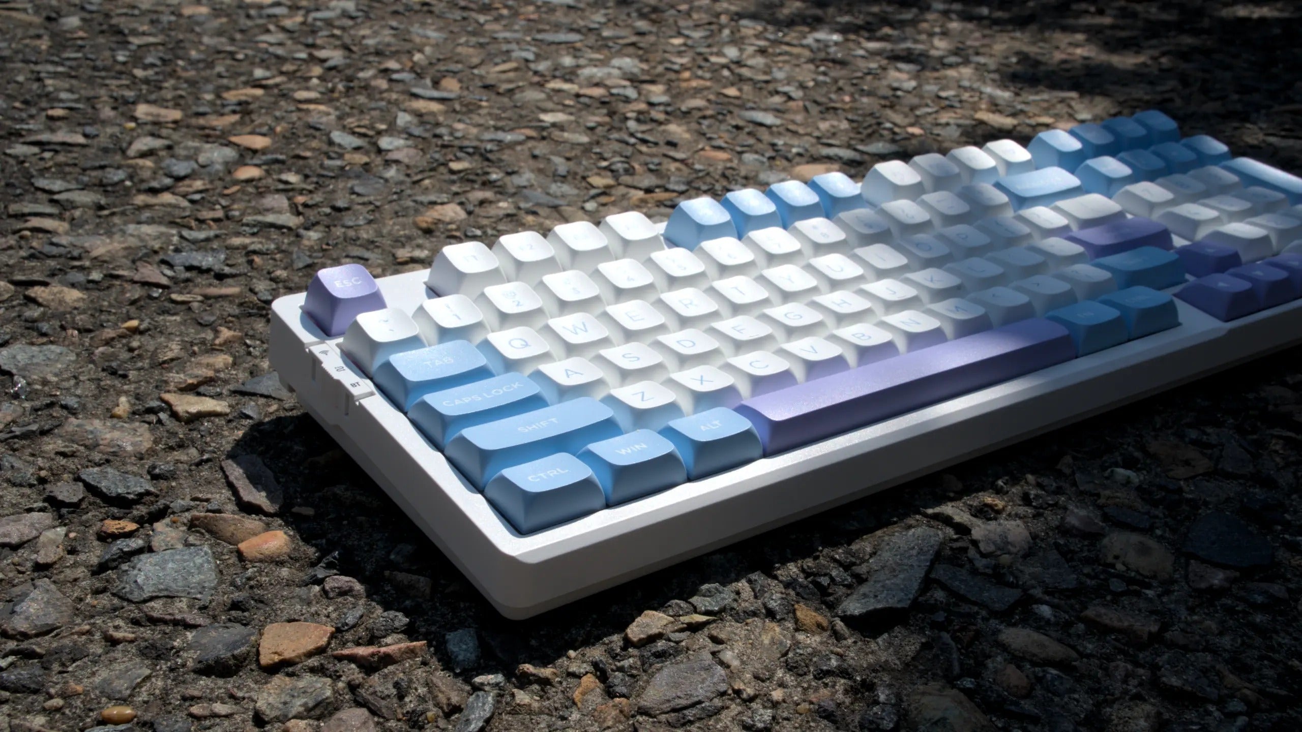 VGN V98 Pro V2 Wireless Gaming Mechanical Keyboard (Steam Wave Pro Switch)