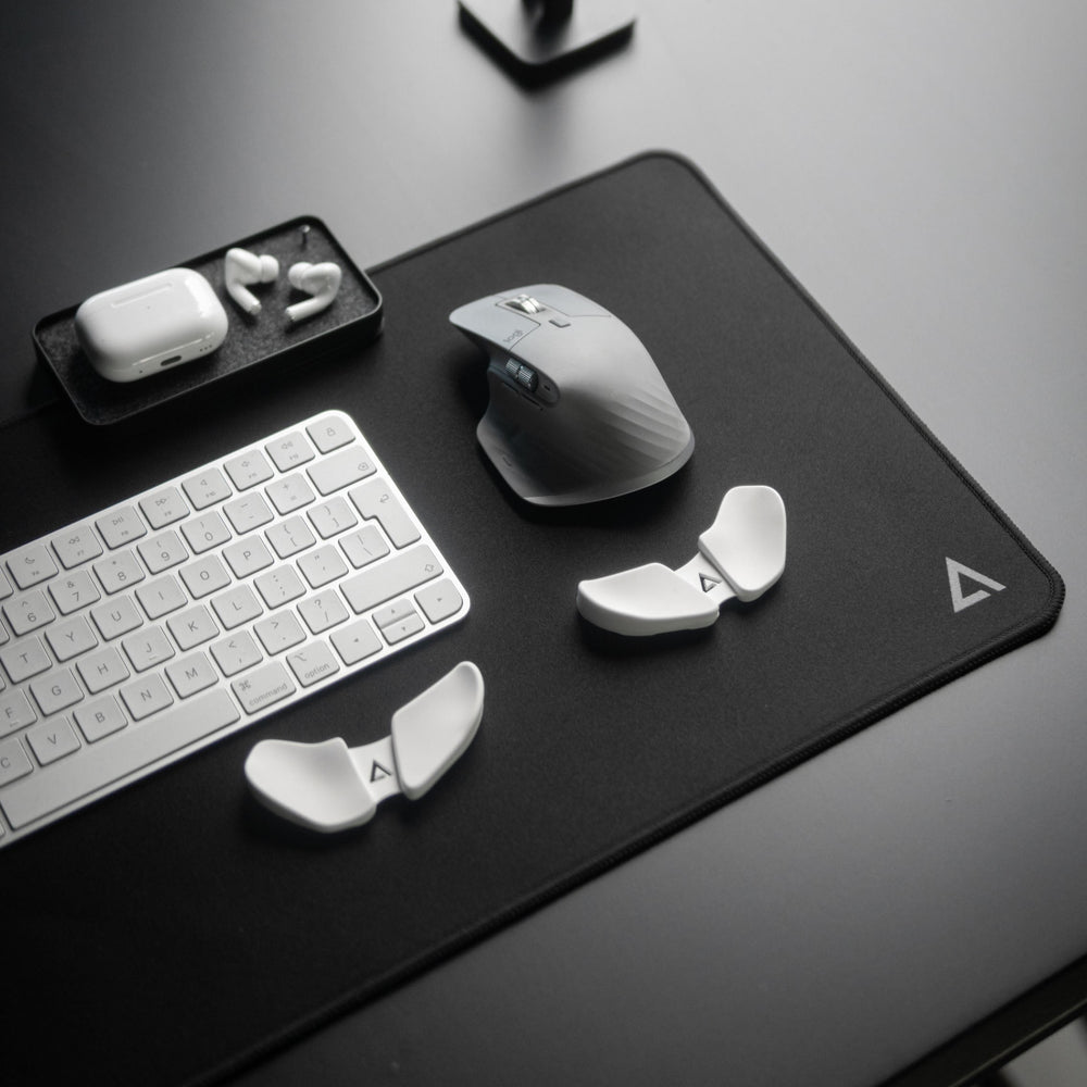 Deltahub Gaming Desk Pad