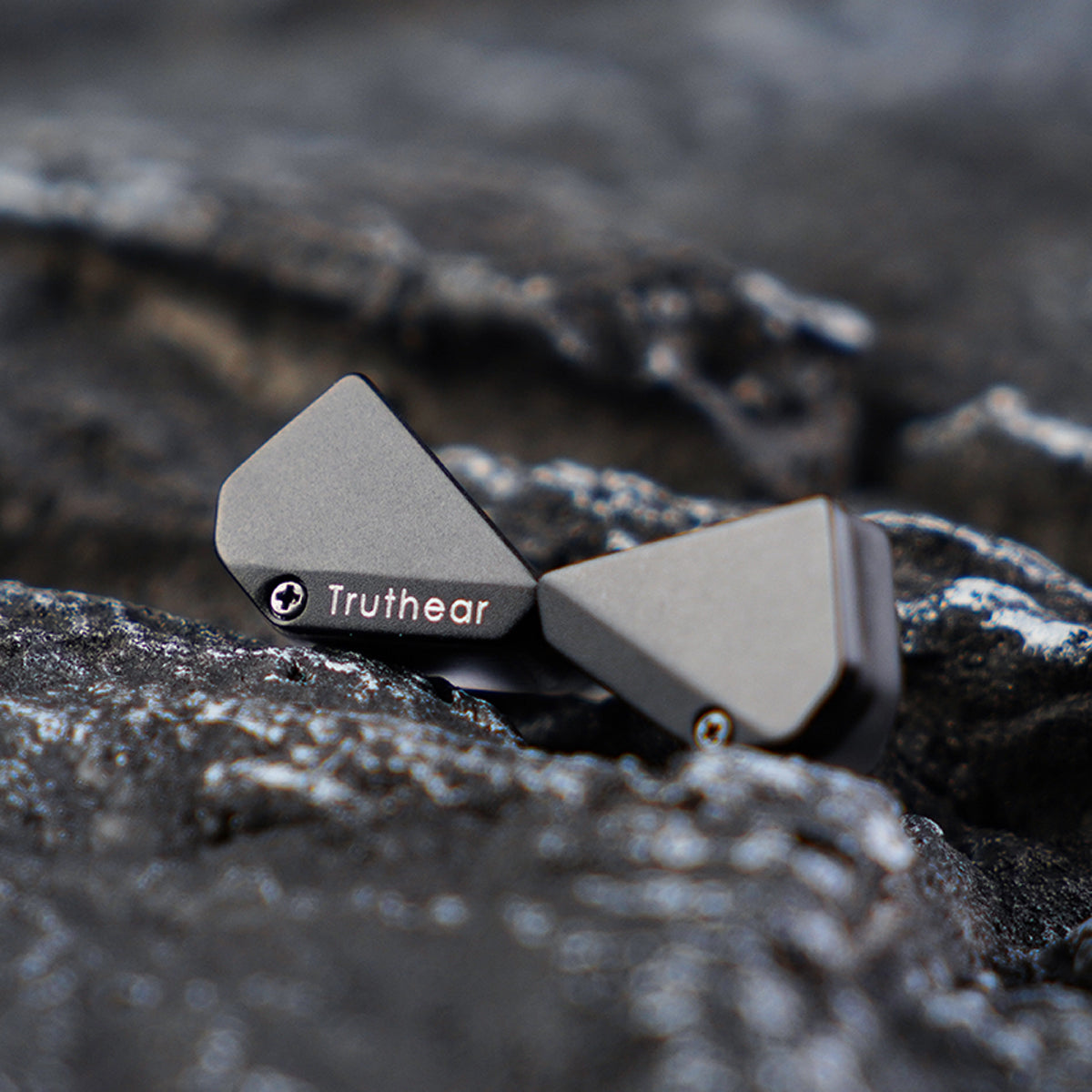 Truthear Hexa 1DD + 3BA Hybrid Drivers In-Ear Monitor with Detachable Cable