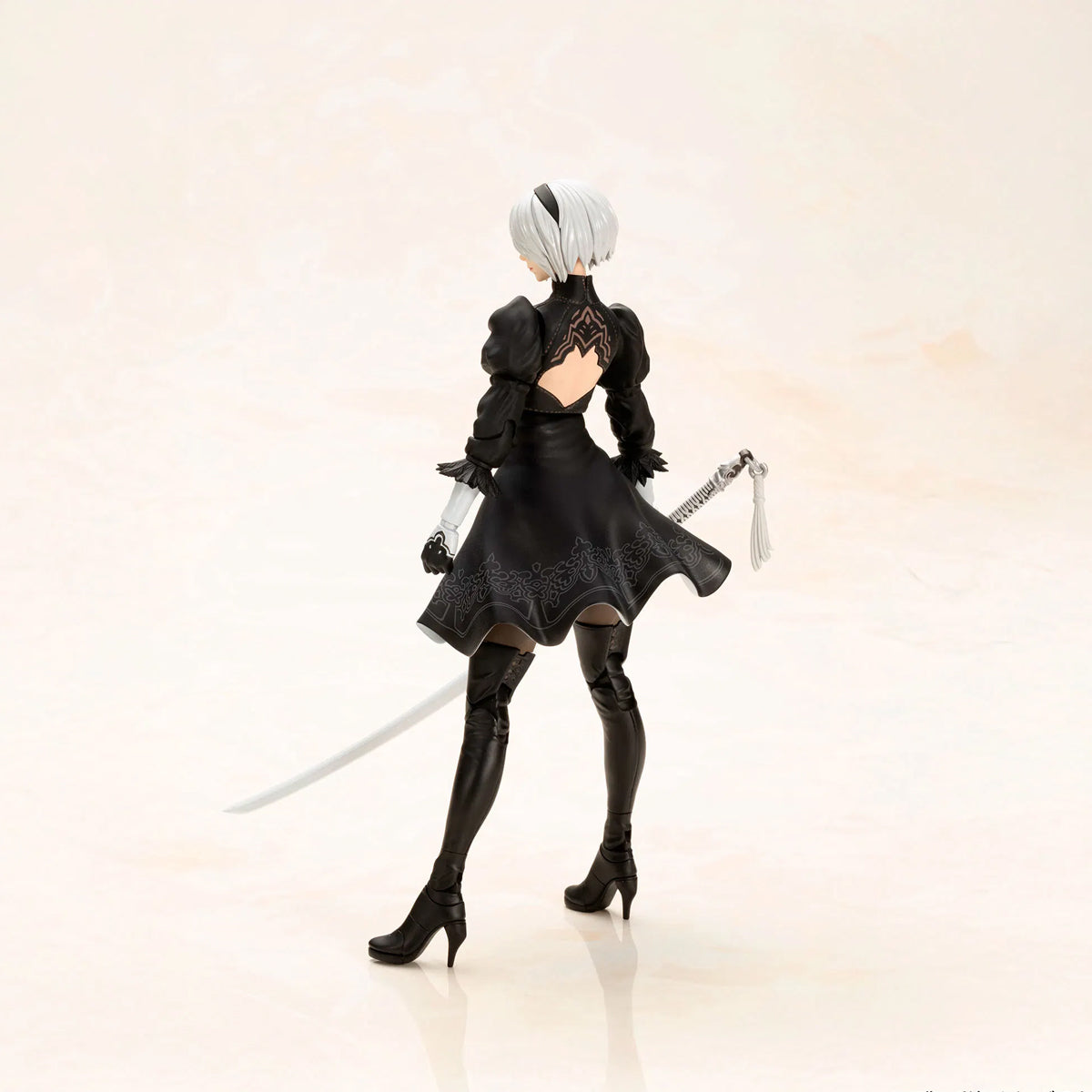 NieR:Automata Plastic Model Kit - 2B (YoRHa No.2 Type B)