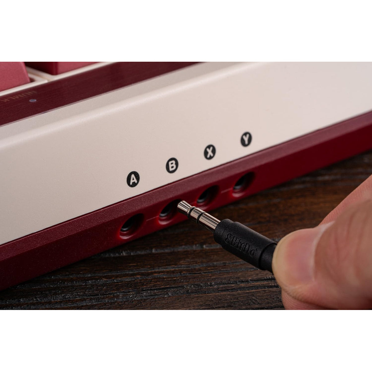8Bitdo Retro 108 Mechanical Keyboard (Fami Edition, N Edition) (85HC)