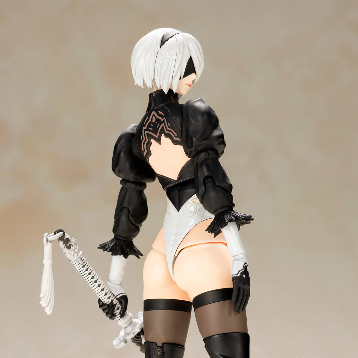 NieR:Automata Plastic Model Kit - 2B (YoRHa No.2 Type B)