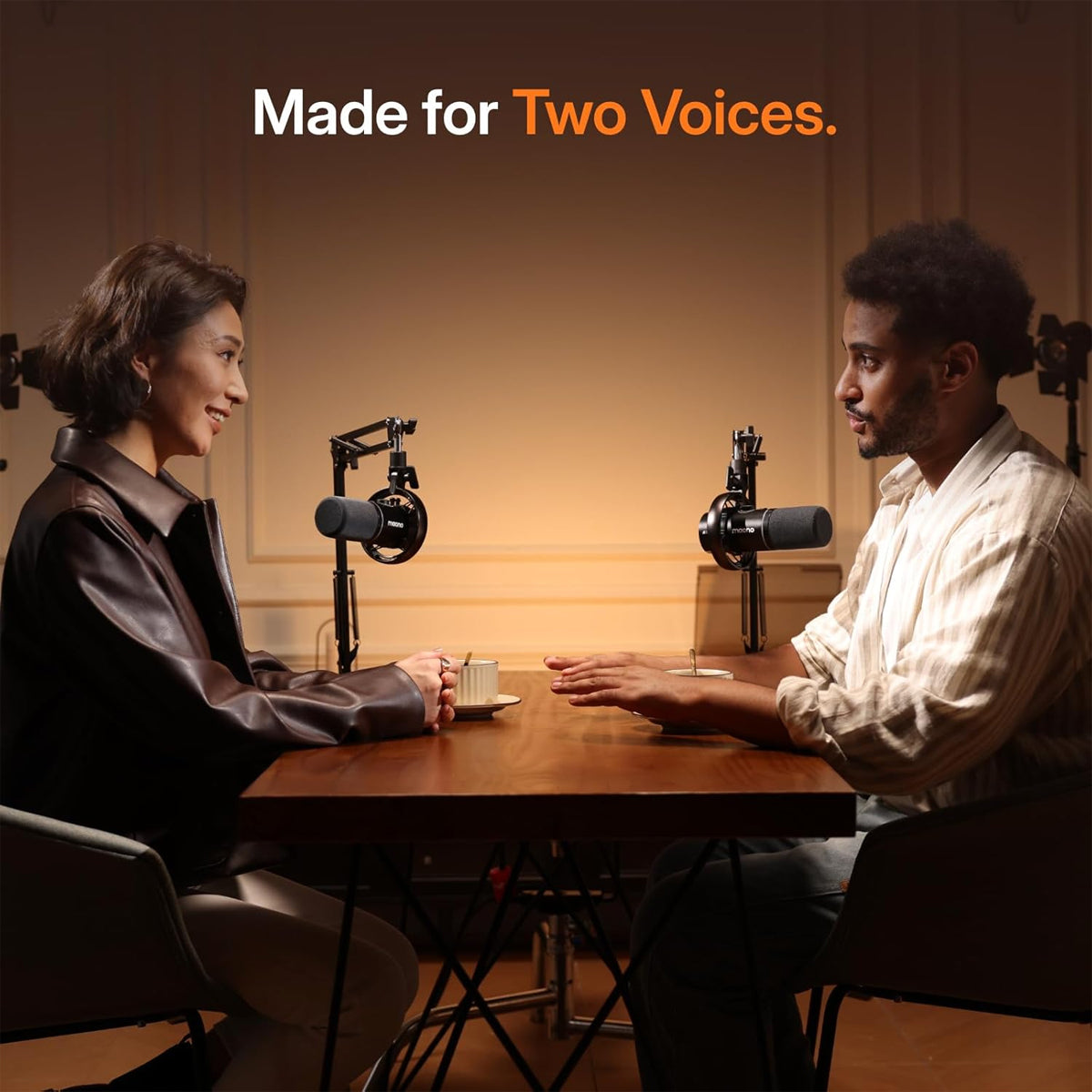 Maono PD200WS Hybrid Podcast Dynamic Wireless RGB Microphone