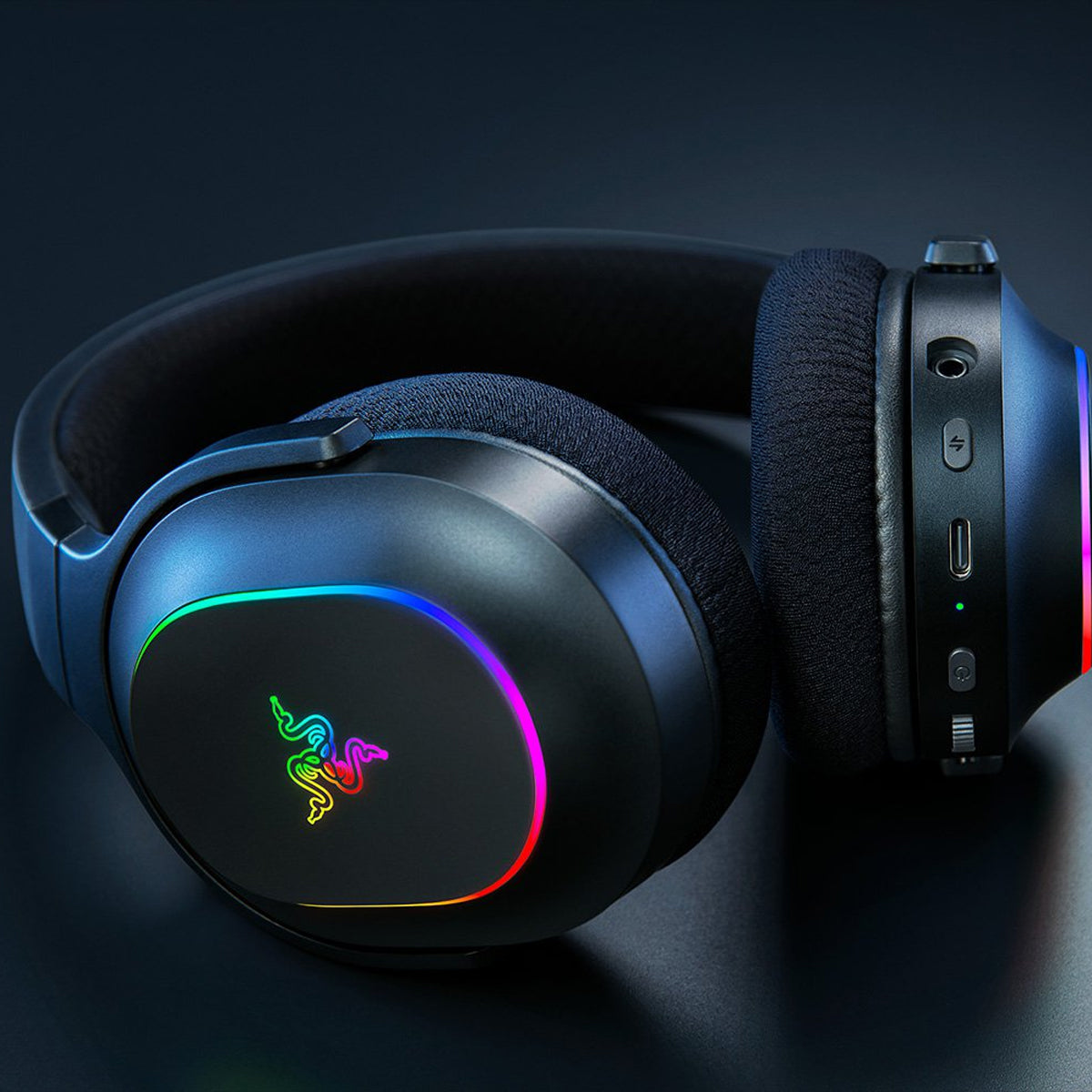 Razer Barracuda X Chroma Wireless Multi-Platform Gaming & Mobile Headset | DataBlitz