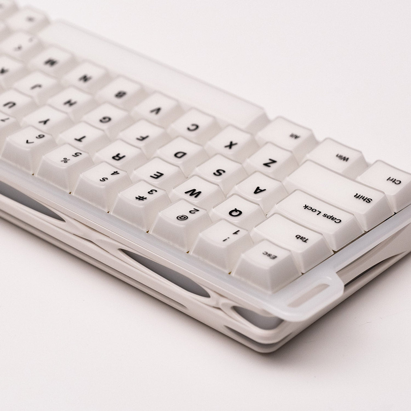 MonsGeek Verve 68 HE Wired RGB Magnetic Keyboard (Misty White) (Akko Flash Magnetic Switch)
