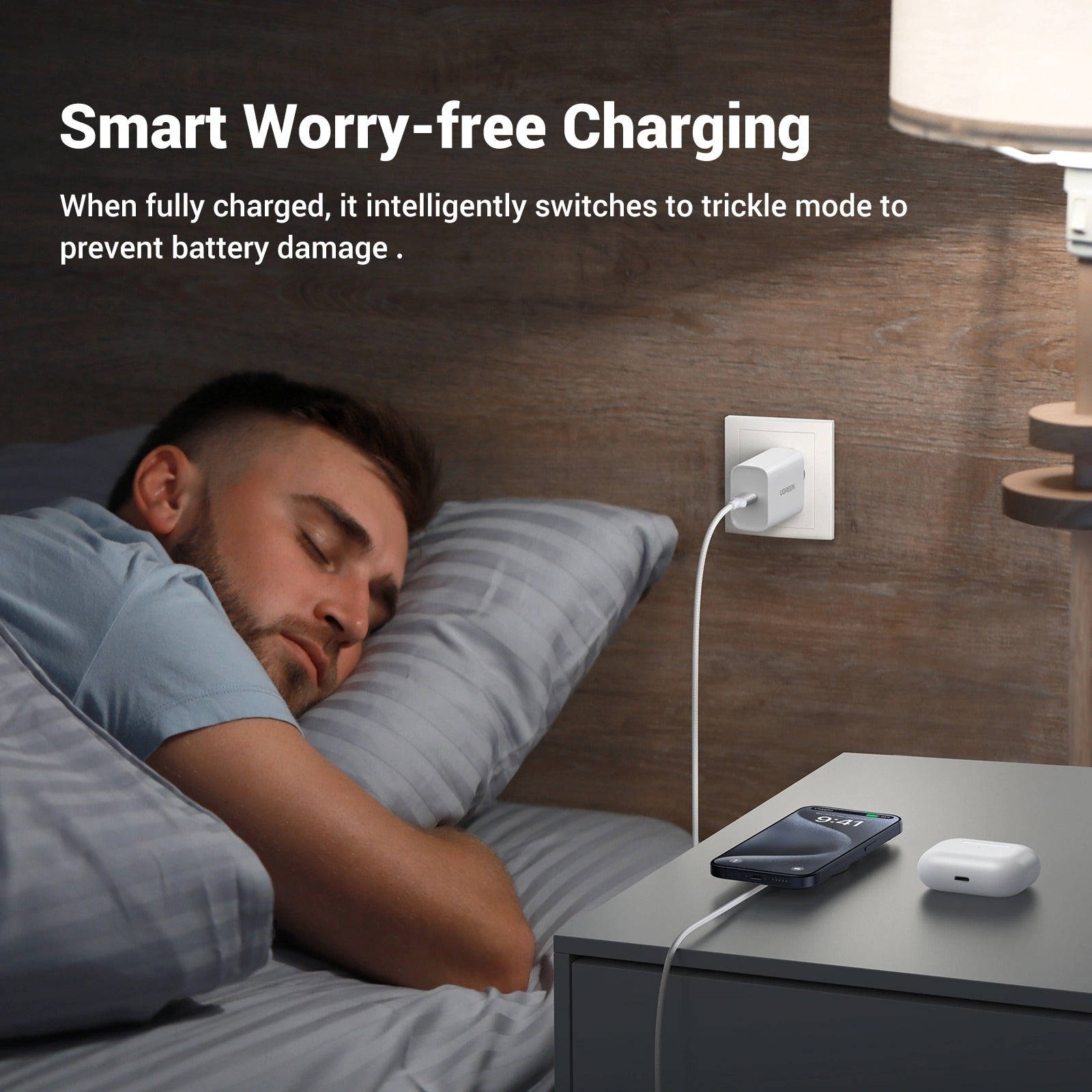 Ugreen Qi2 15W Magnetic Wireless Charger for iPhone & AirPods