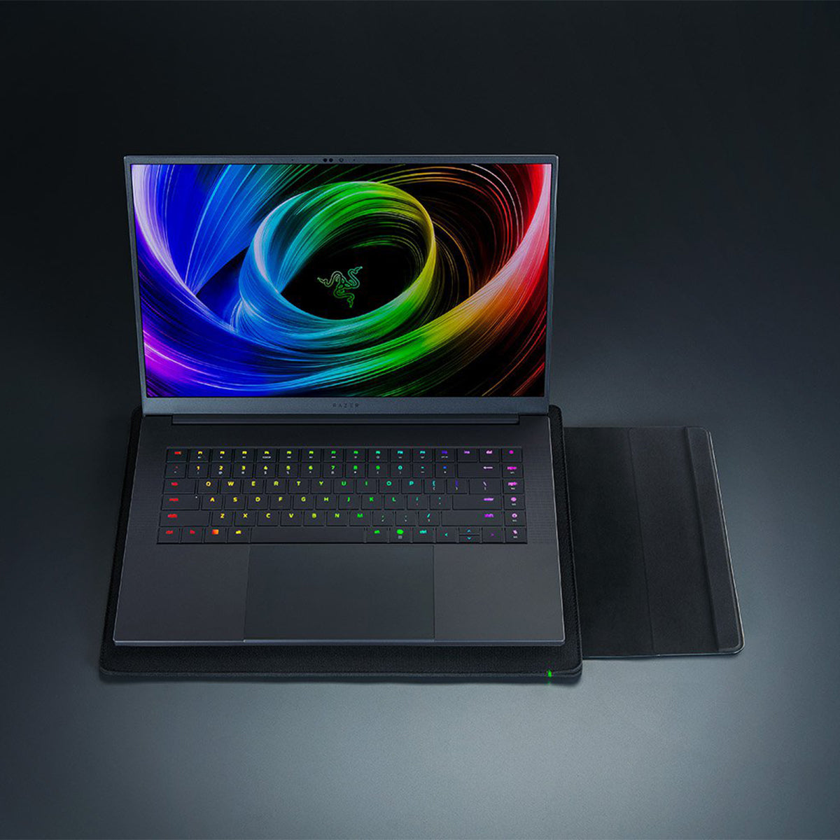 Razer Padded Laptop Sleeve For 16-inch Laptops (Black)