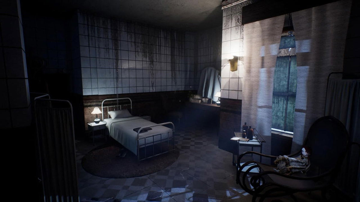 Dollhouse Behind The Broken Mirror | DataBlitz
