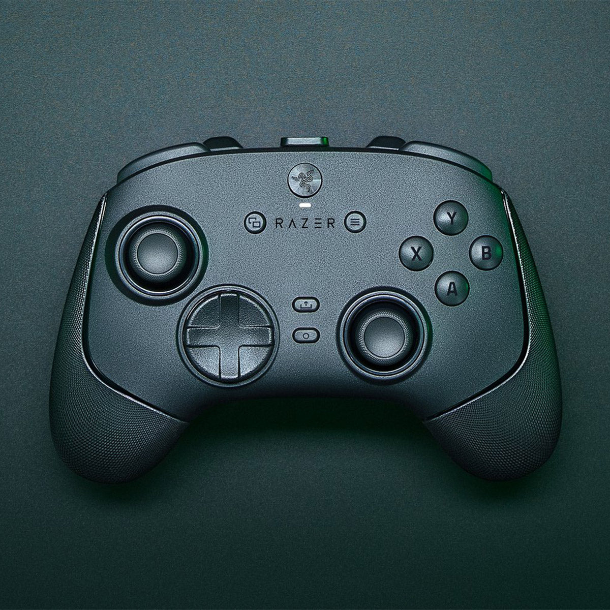 Razer Wolverine V3 Pro 8K PC Wireless eSports Controller for PC (Black)