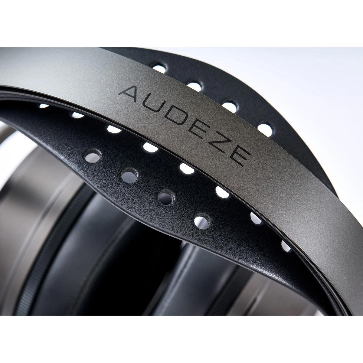 Audeze Maxwell 2 Wireless Planar Magnetic Headset for PC / Mac / Playstation / Switch / Mobile