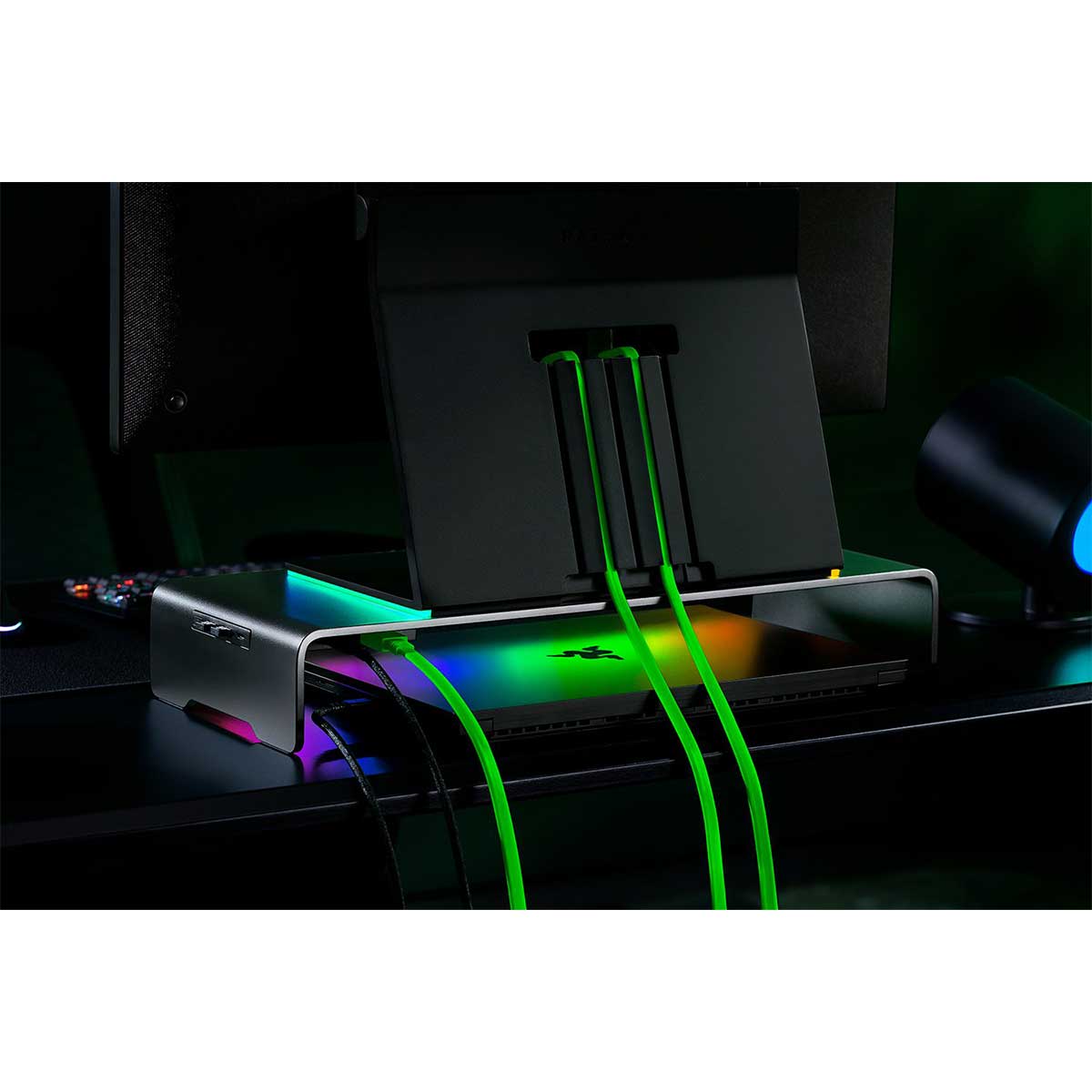 Razer Monitor Stand Chroma - Aluminum With 4-Port Hub
