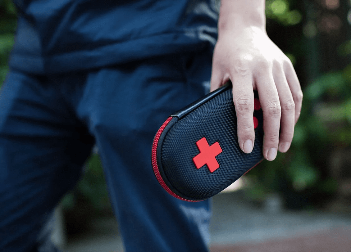 8BITDO CLASSIC CONTROLLER TRAVEL CASE FOR 8BITDO CLASSIC CONTROLLERS - DataBlitz