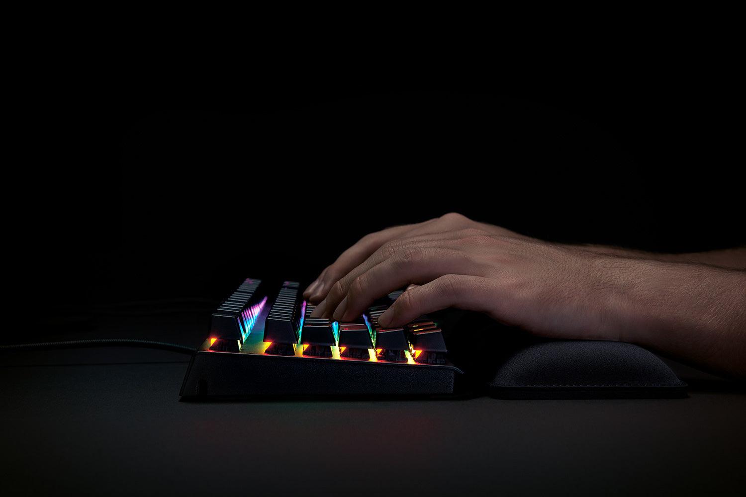 RAZER ERGONOMIC WRIST REST FOR TENKEYLESS KEYBOARDS - DataBlitz