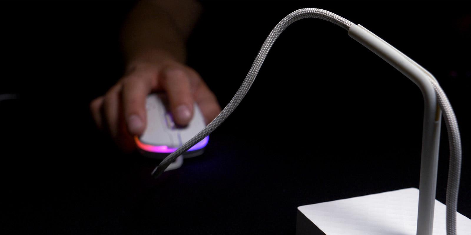 XTRFY B4 MOUSE BUNGEE FOR SMOOTHER GAMING (WHITE) - DataBlitz