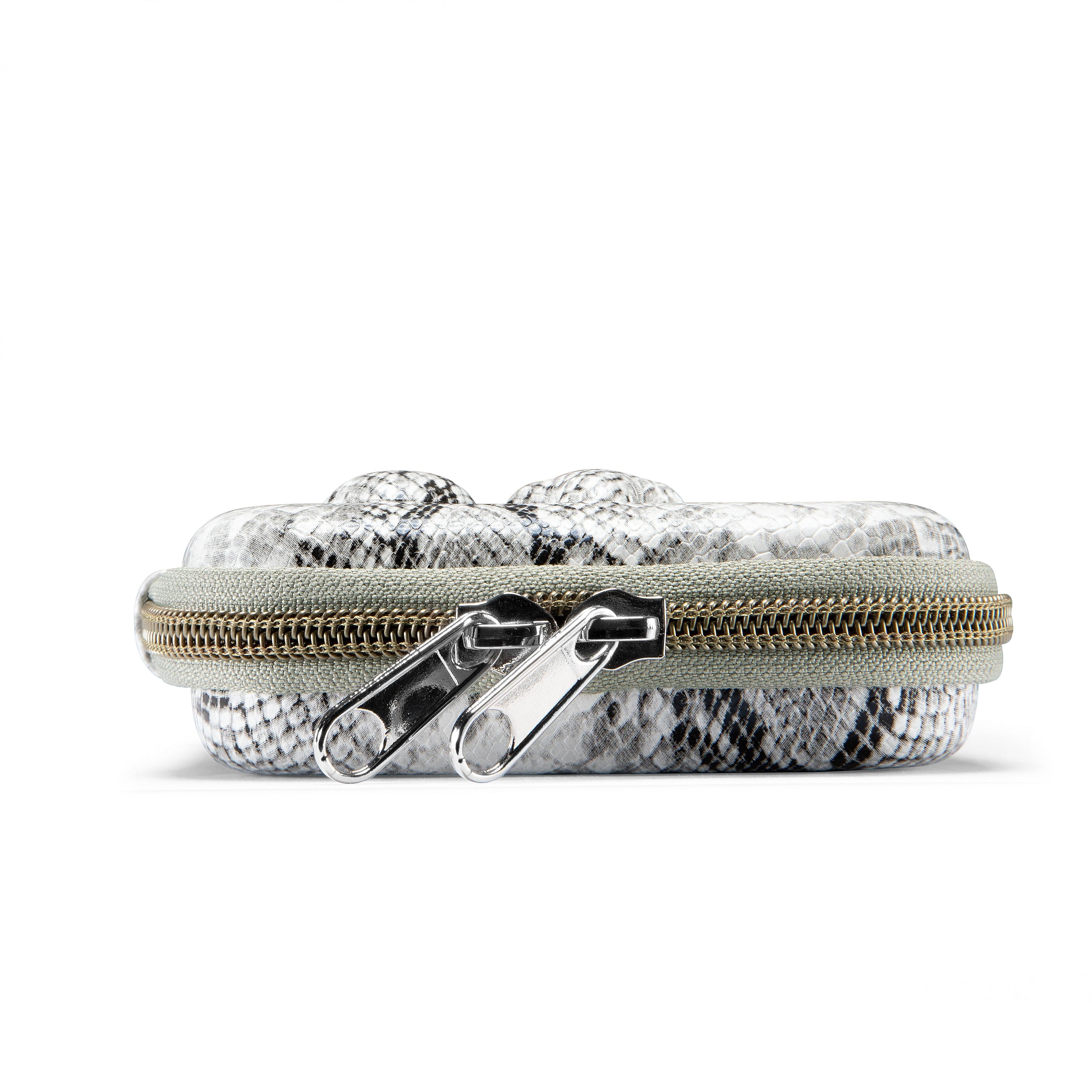 TOMTOC NSW SLIM PROTECTIVE CASE FOR N-SWITCH (SILVER PYTHON) (A05-001S05) - DataBlitz