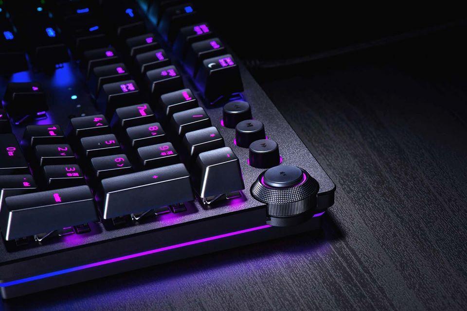 RAZER HUNTSMAN ELITE OPTO-MECHANICAL GAMING KEYBOARD (LIGHT & CLICKY) - DataBlitz