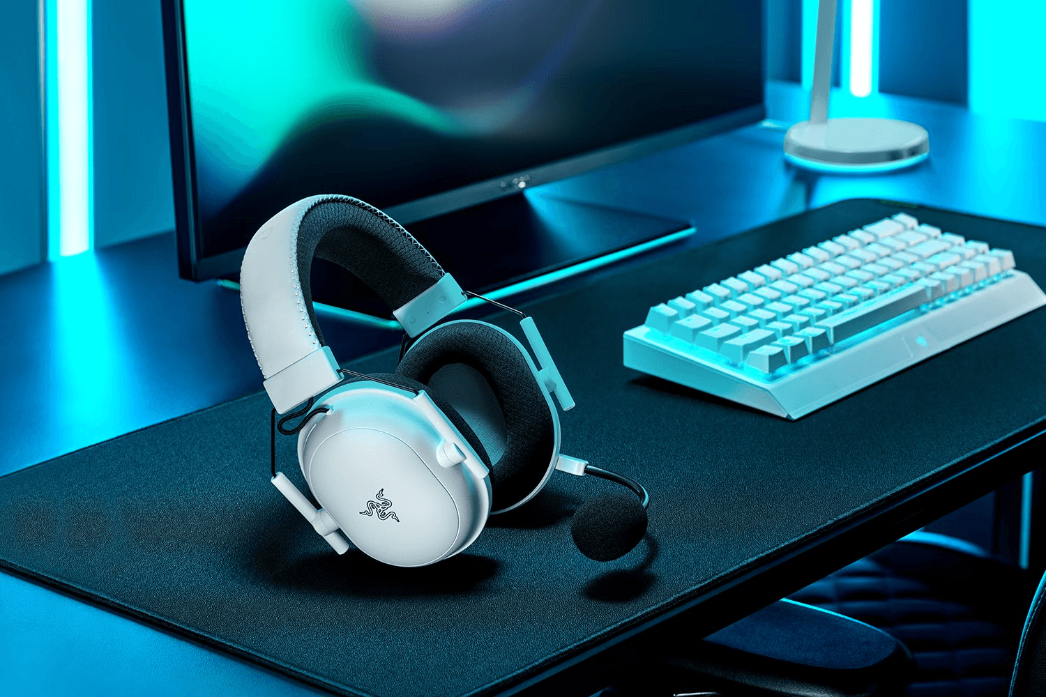 RAZER BLACKSHARK V2 PRO WIRELESS ESPORTS GAMING HEADSET (WHITE EDITION) - DataBlitz