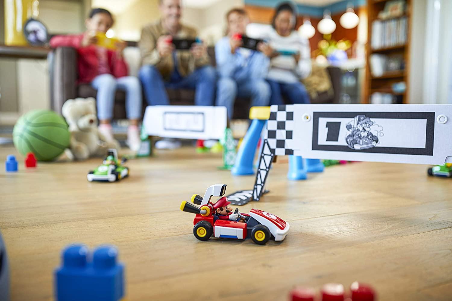 Nintendo Switch Mario Kart Live Home Circuit (Mario)