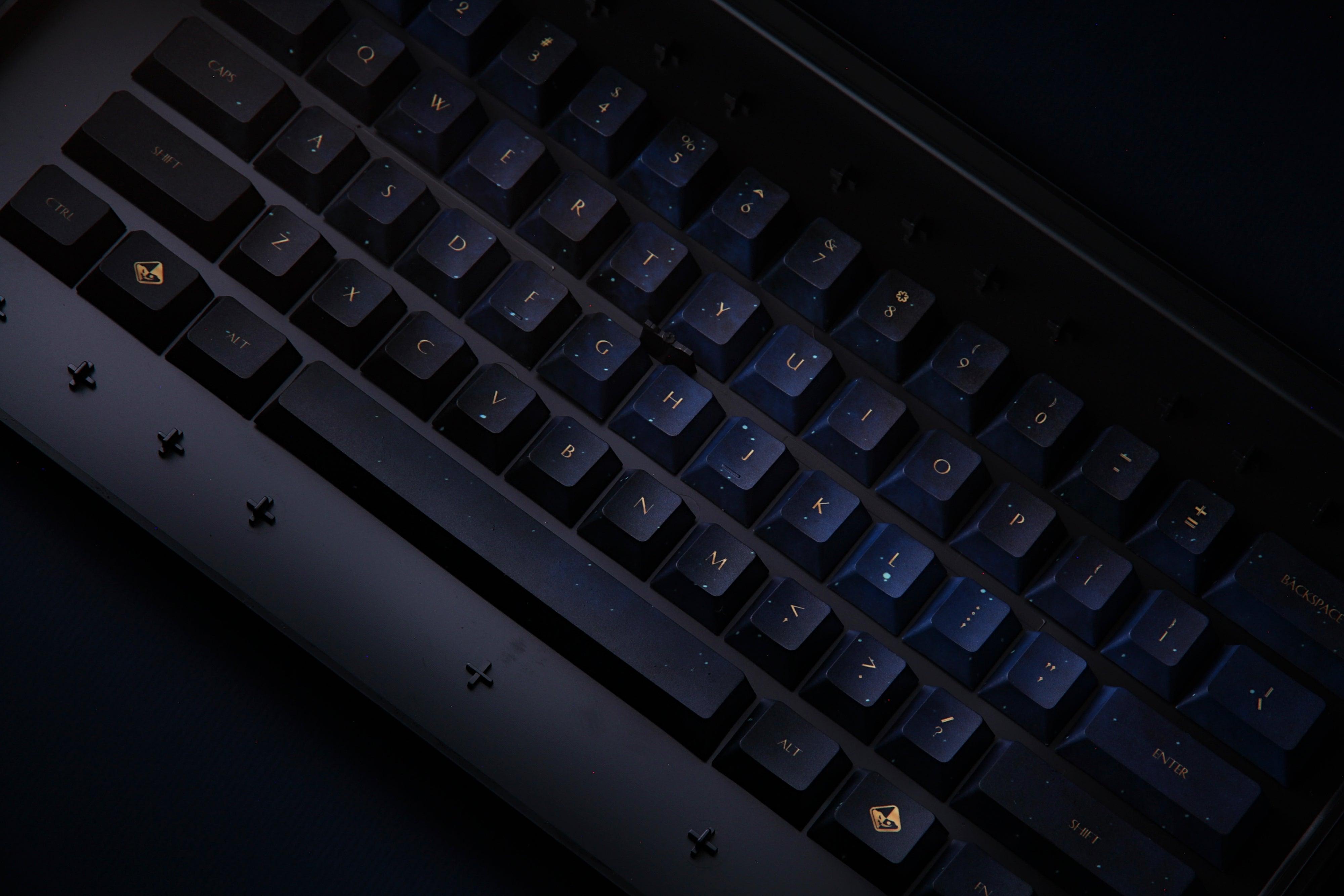 TRAITORS INFINITY 108 PBT KEYCAP SET (TRDINF108US) - DataBlitz