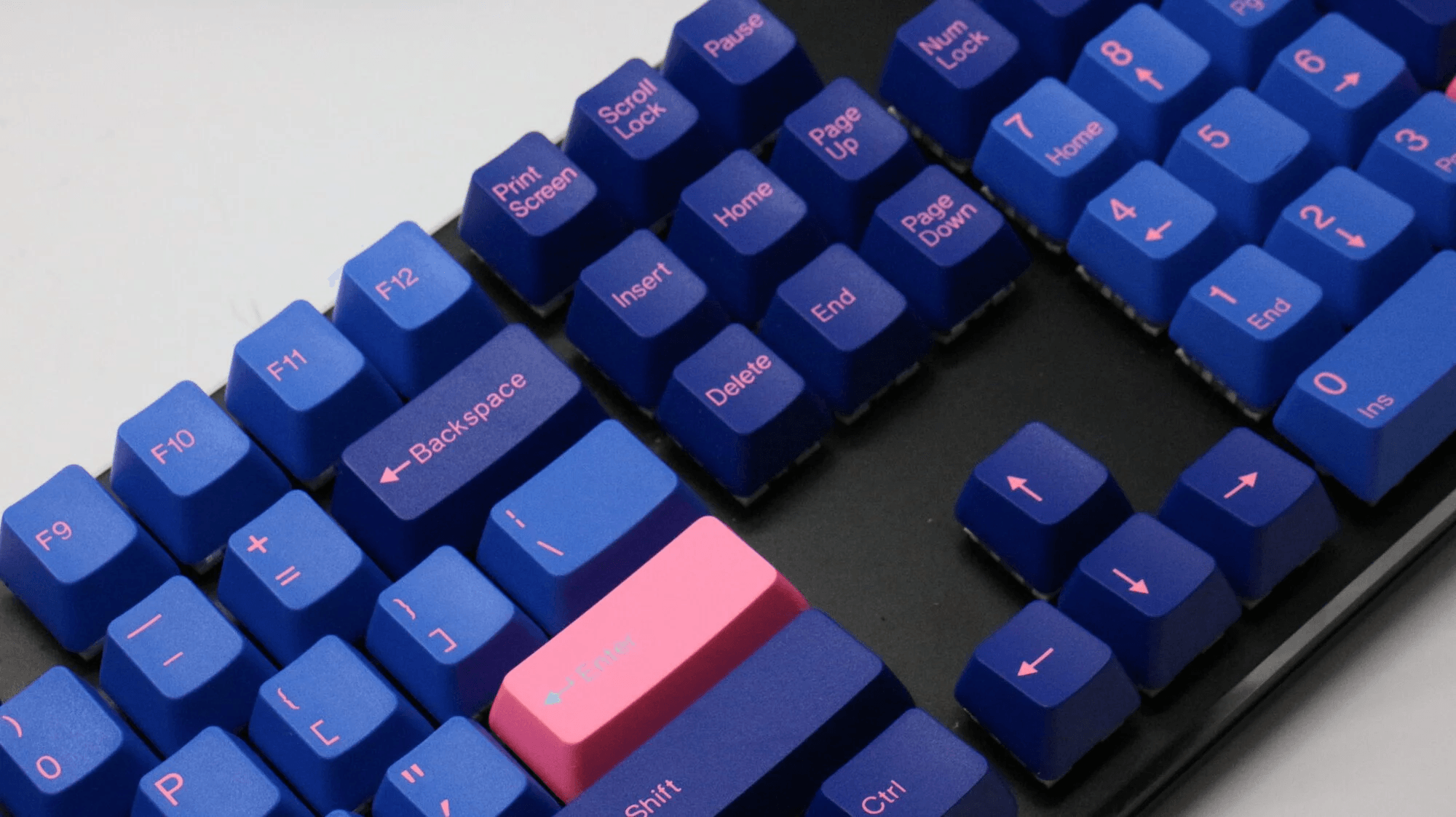 TAIHAO DOUBLE SHOT ABS KEYCAPS SET FOR CHERRY MX SWITCH (104-KEYS) (BLUE/PINK FONT) (C01BL301) - DataBlitz