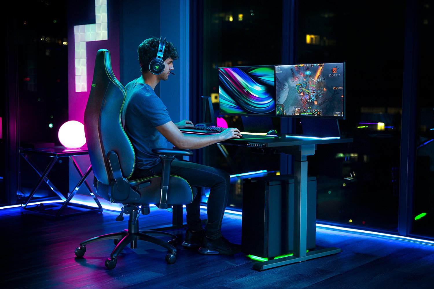 Razer Iskur XL Gaming Chair With Built-In Lumbar Support (Black/Green)