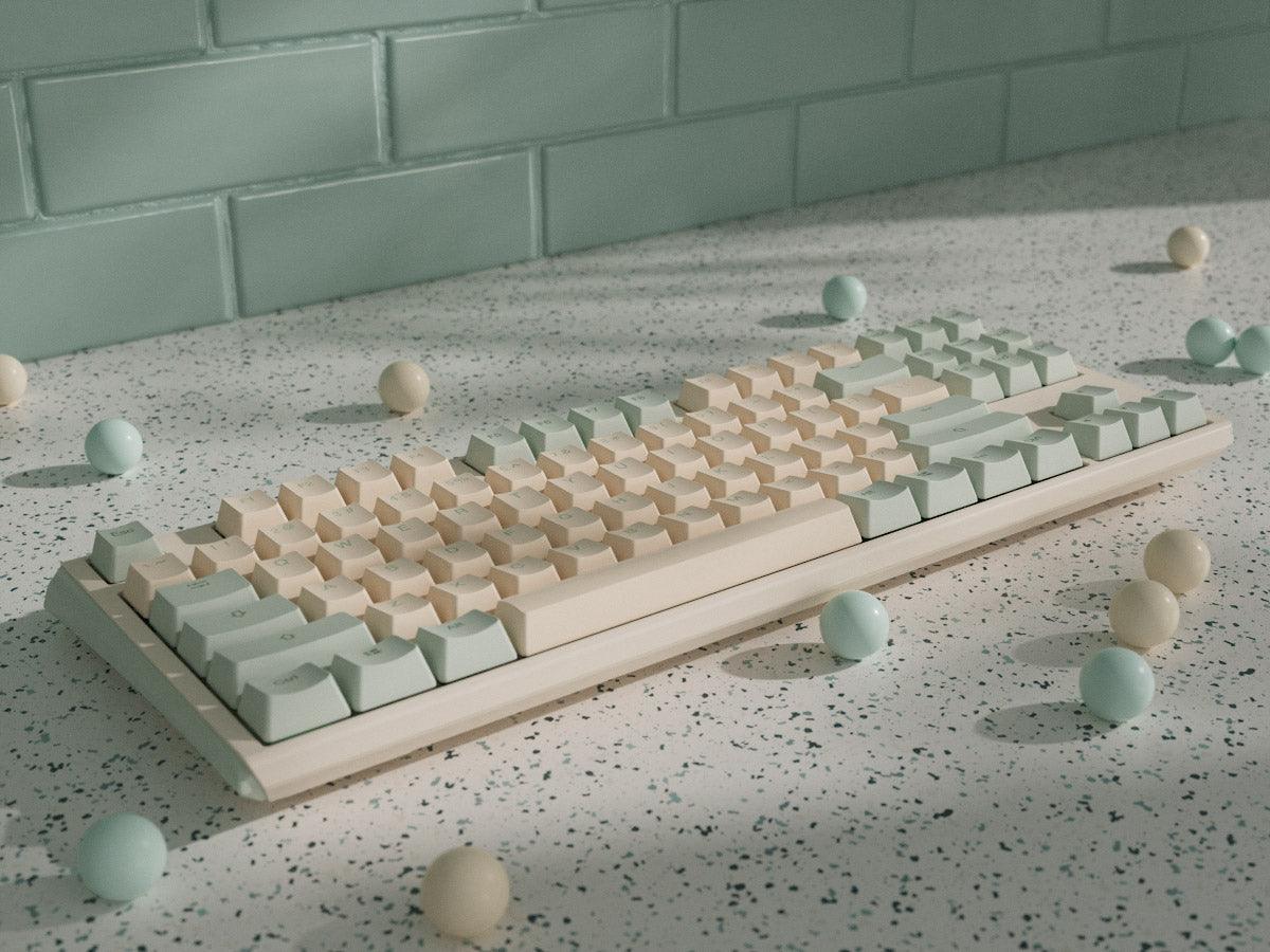 Ducky One 3 Matcha TKL Hotswap Double Shot PBT Mechanical Keyboard (Cherry Mx Red) (DKON2187-RUSPDMAEGGC1) - DataBlitz