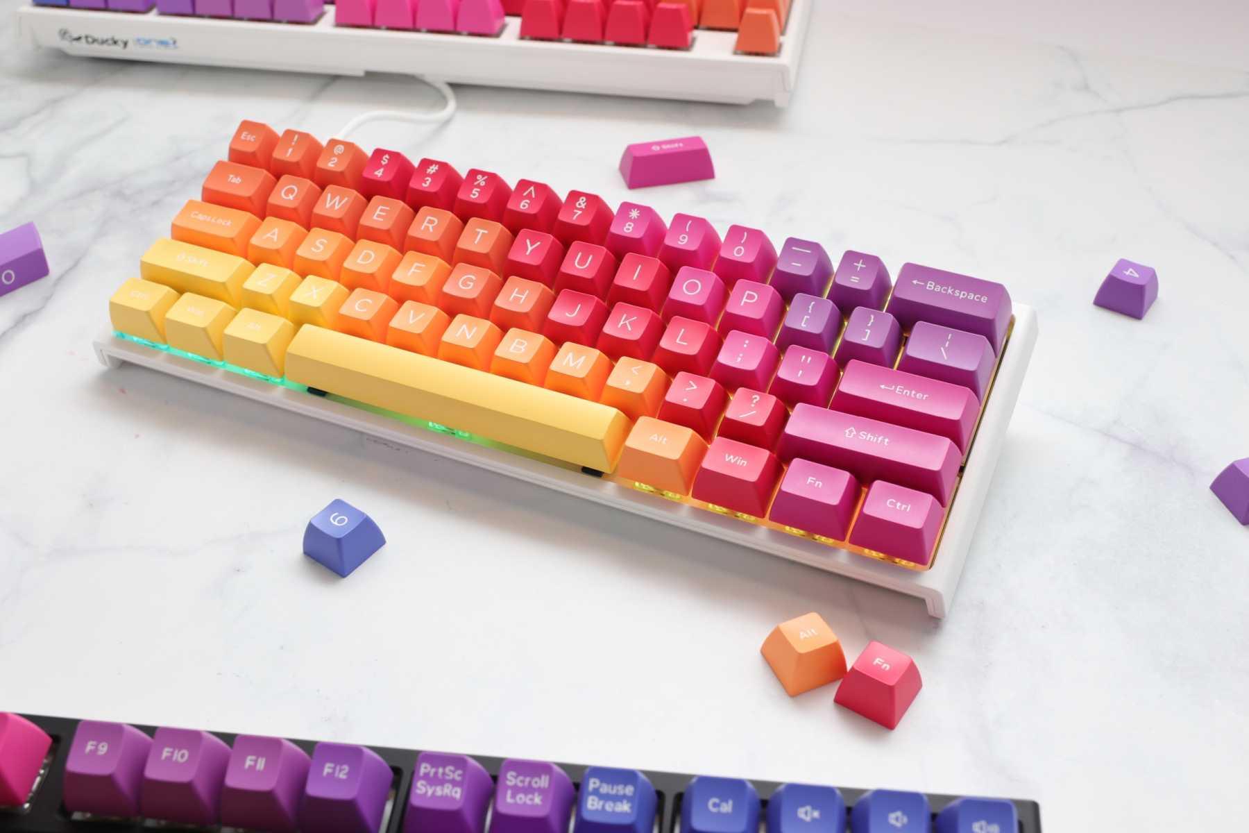 DUCKY 108-KEY ABS SEAMLESS DOUBLESHOT AFTERGLOW SA KEYCAP SET (DKSA108-USADZZWSG) - DataBlitz