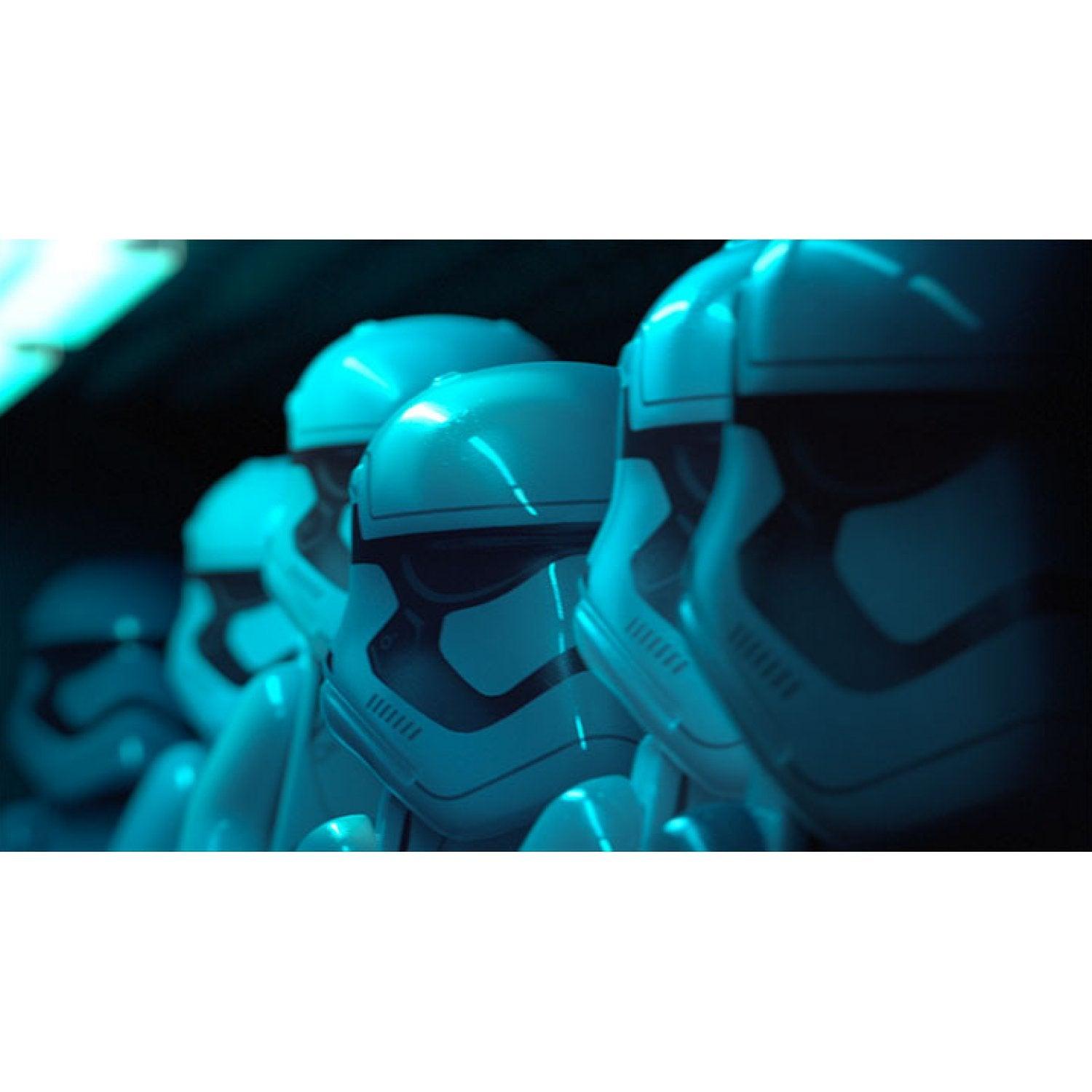 XBOX ONE LEGO STAR WARS THE FORCE AWAKENS DELUXE ED. (EU) INCLUDES FIRST ORDER STAR DESTROYER LEGO MINI FIGURE - DataBlitz
