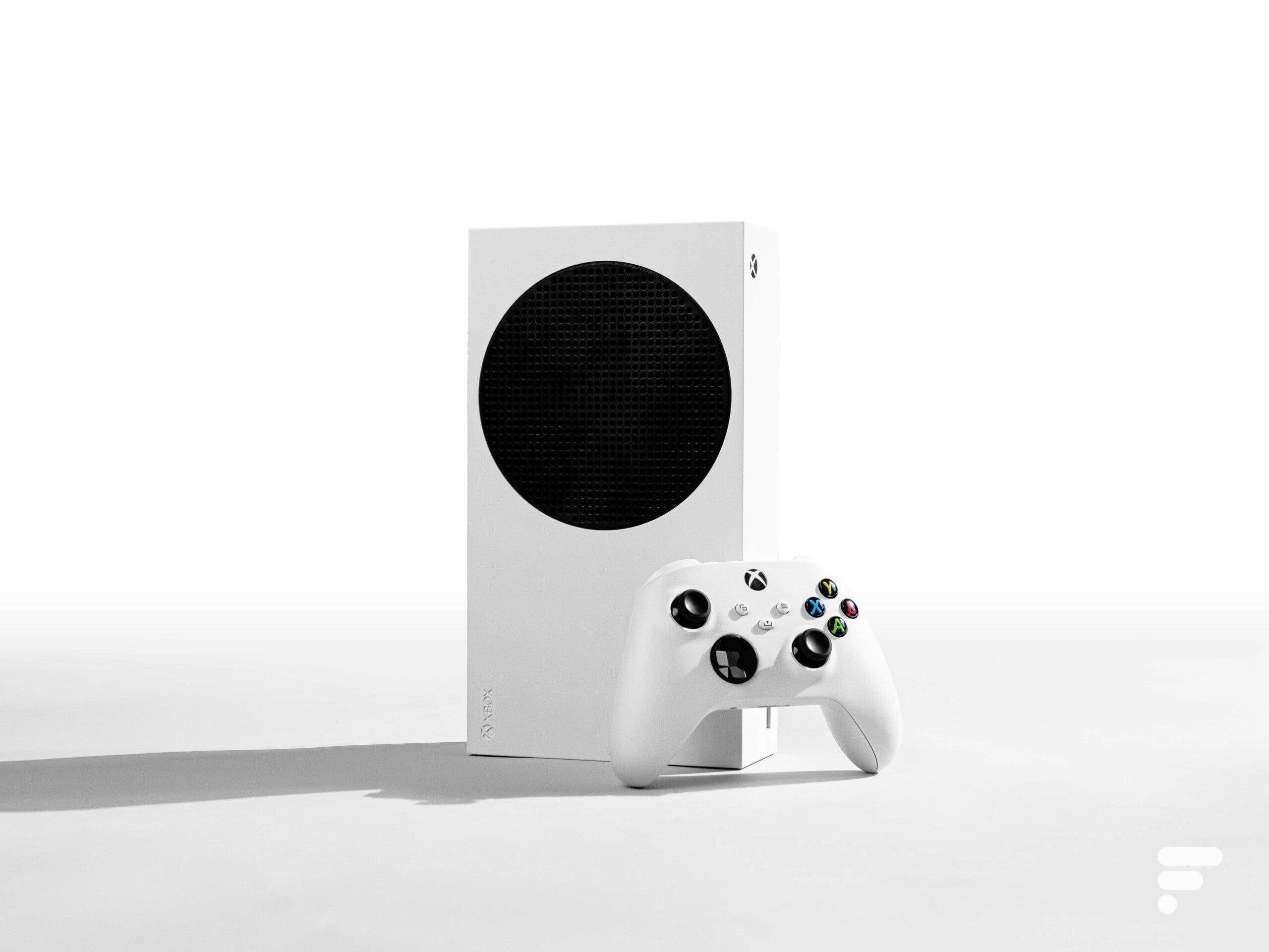 XBOX SERIES S 512GB SSD ALL-DIGITAL CONSOLE (WHITE) - DataBlitz