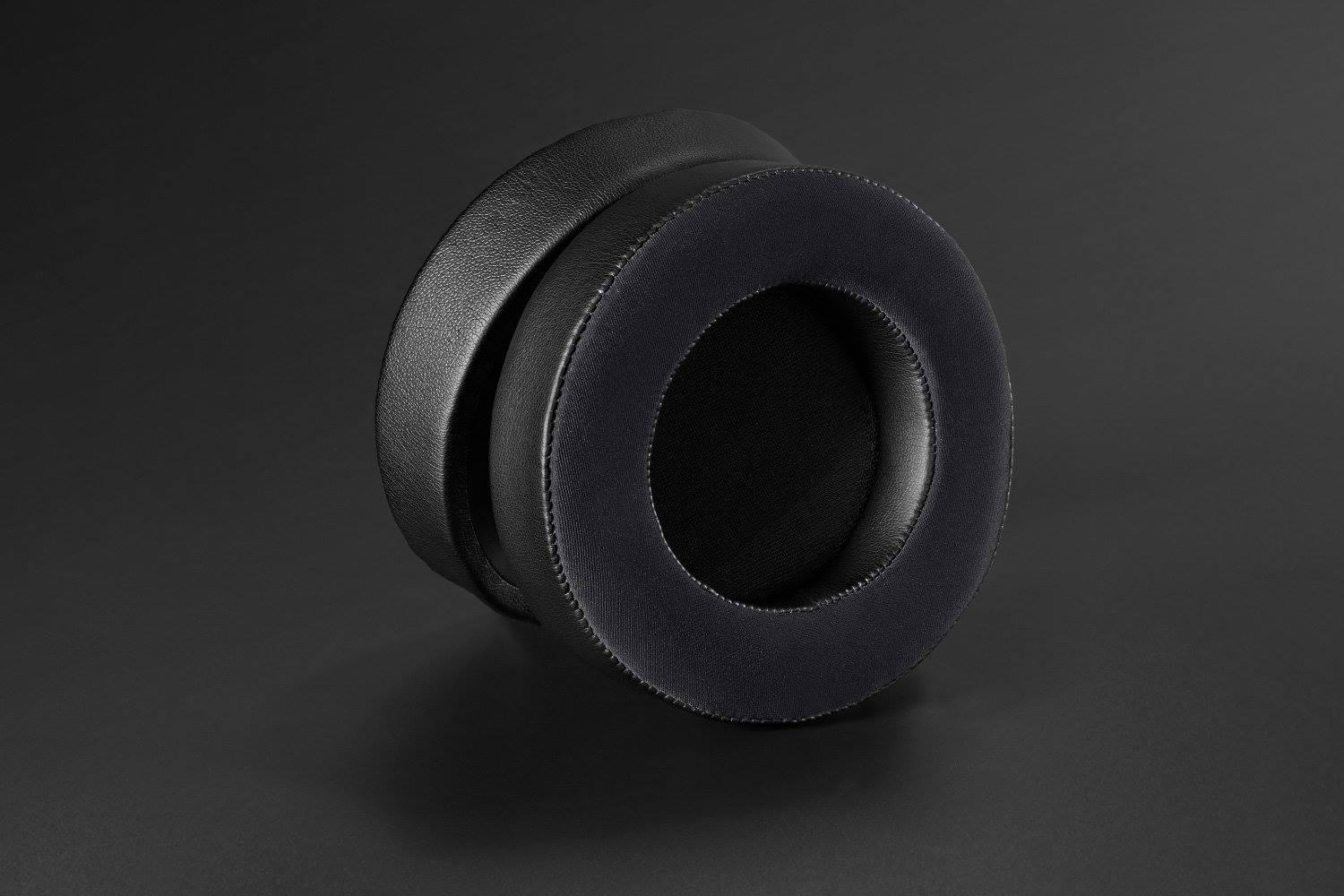 RAZER MAN O WAR COOLING GEL INFUSED CLOTH REPLACEMENT EAR CUSHION KIT (ROUND) - DataBlitz