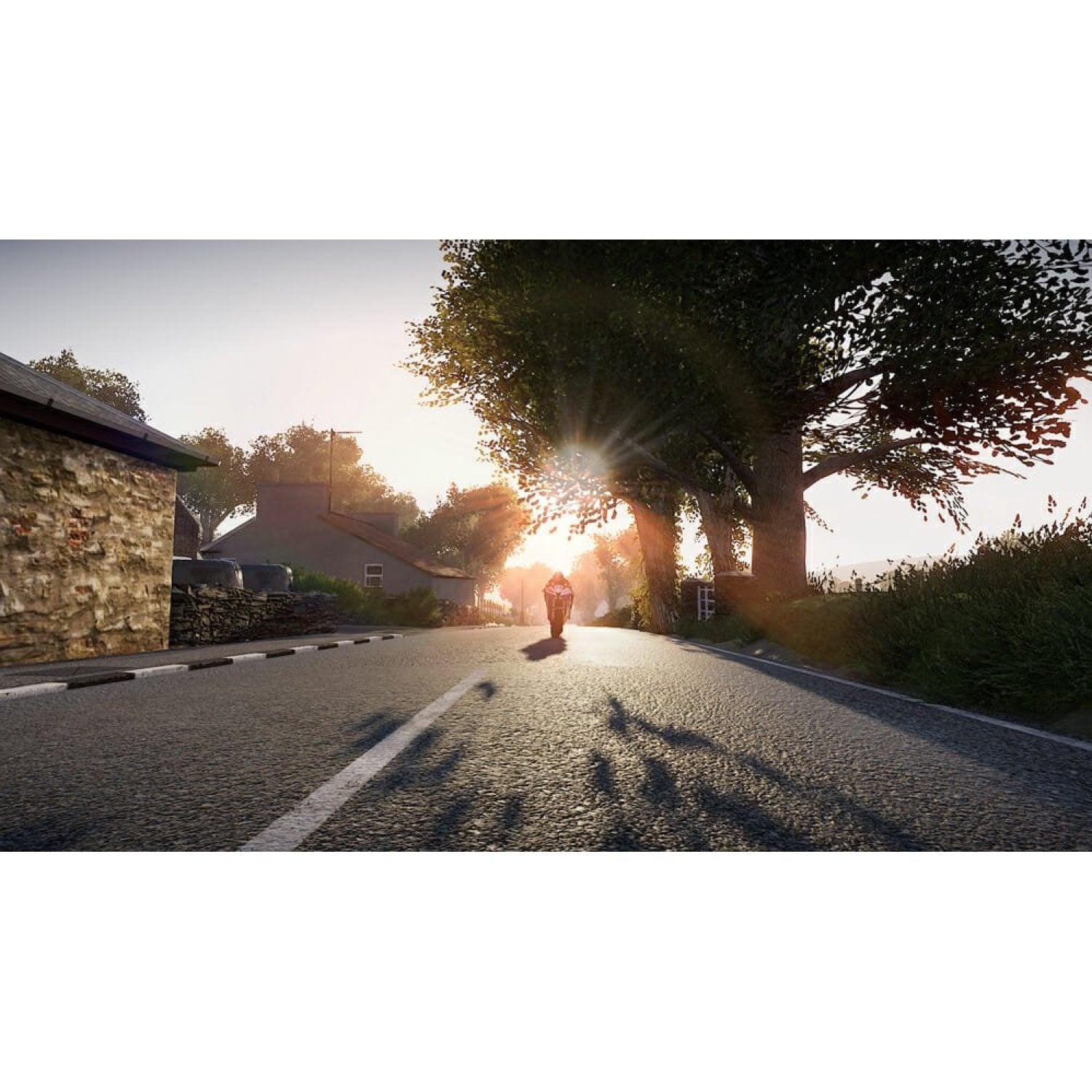 PS4 TT ISLE OF MAN 2 RIDE ON THE EDGE REG.2 - DataBlitz