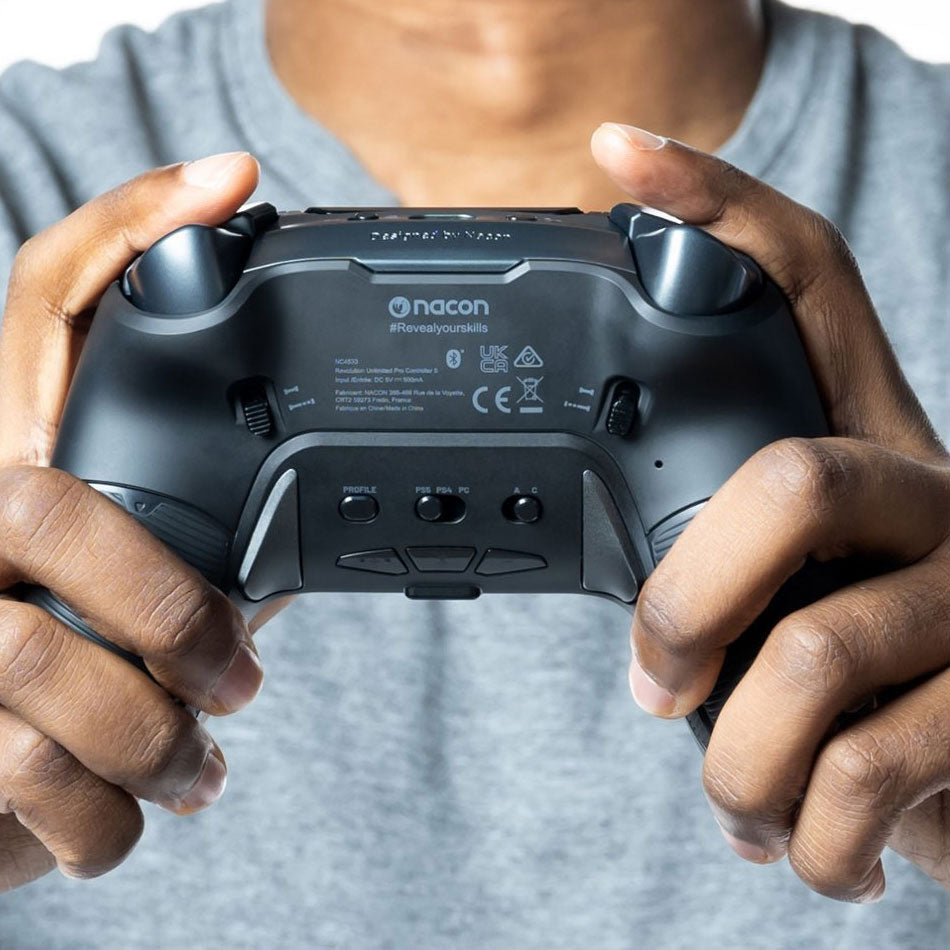 Nacon Revolution 5 Pro Controller for PS4/ PS5 | DataBlitz