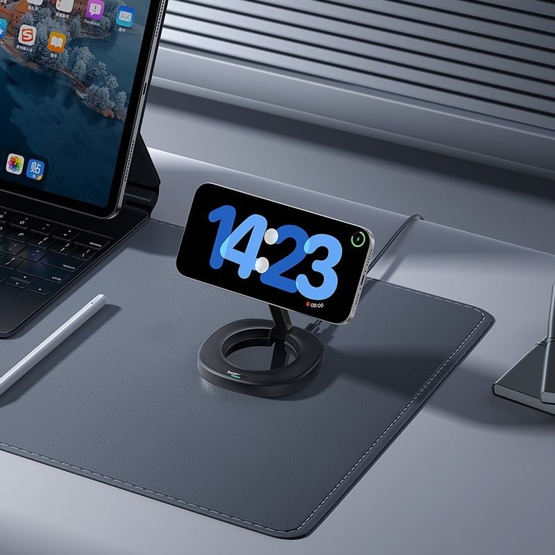 Baseus EnerFill FF11 Foldable Wireless Charger 15W includes USB-C to USB-C Data Cable 1M