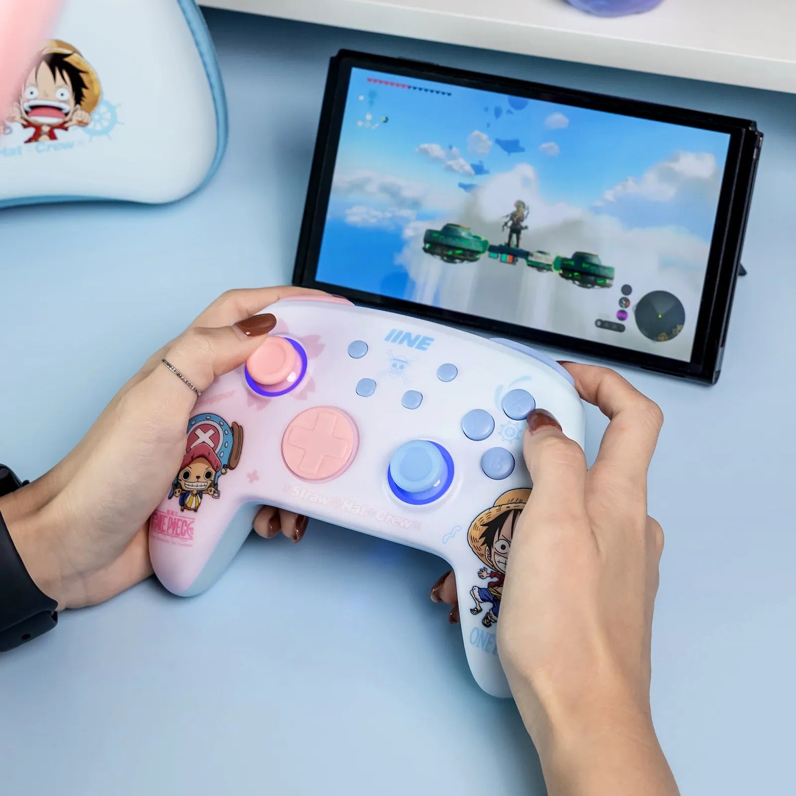 IINE Wireless Controller + Storage Bag  (Luffy & Chopper) Bundle (L916)] | DataBlitz