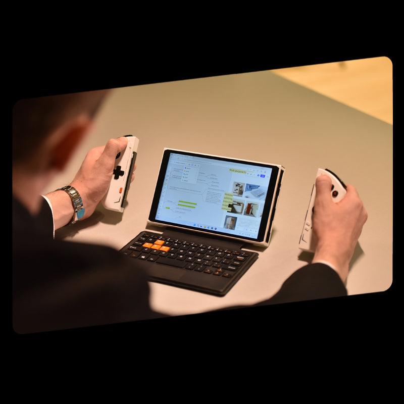 Onexplayer 2 AMD Ryzen 7 6800U 32GB RAM + 1TB SSD (Black)