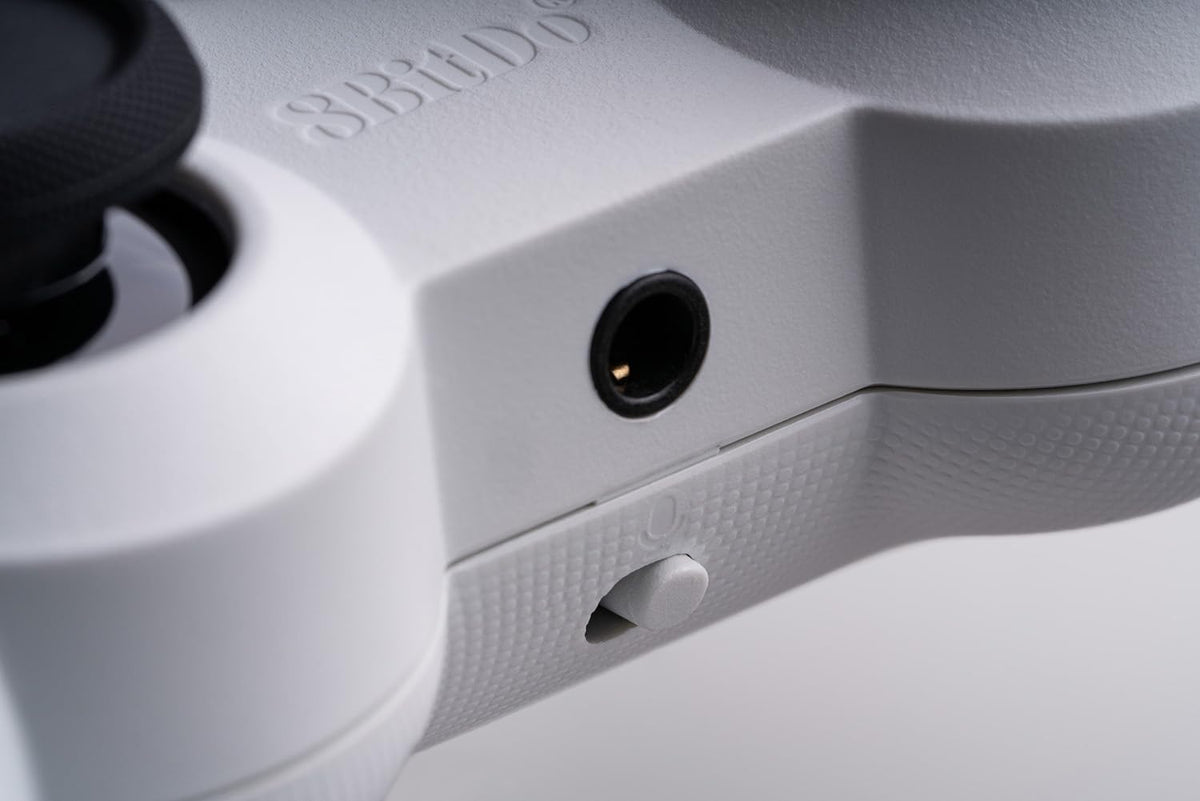 8Bitdo Pro 2 Wired Controller Hall Ed. for Xbox