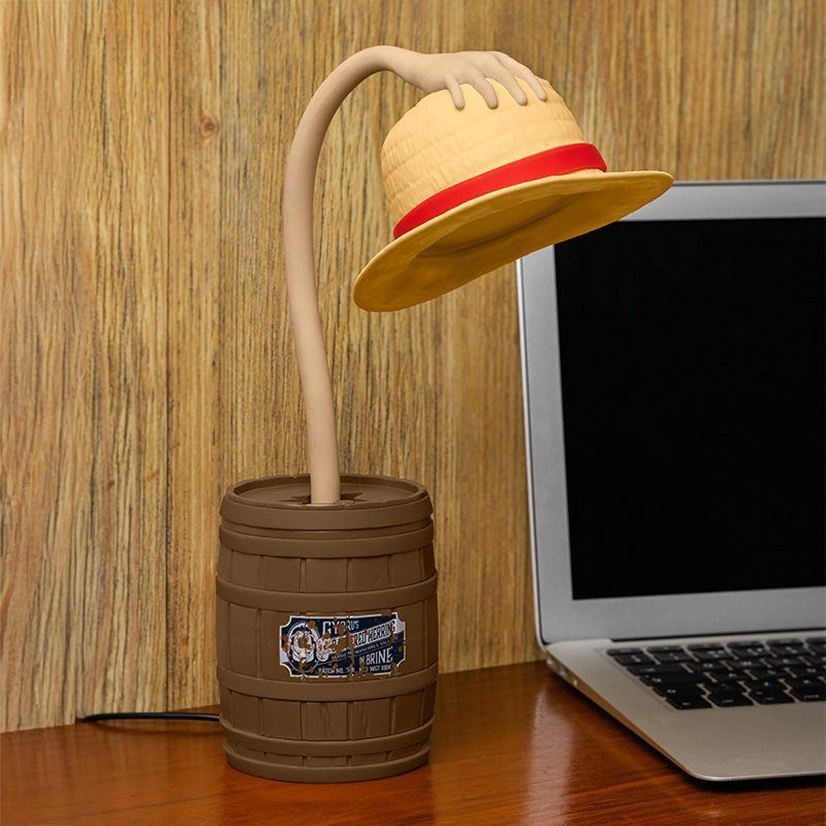 Paladone One Piece Straw Hat Posable Light (PP14468OPNF)