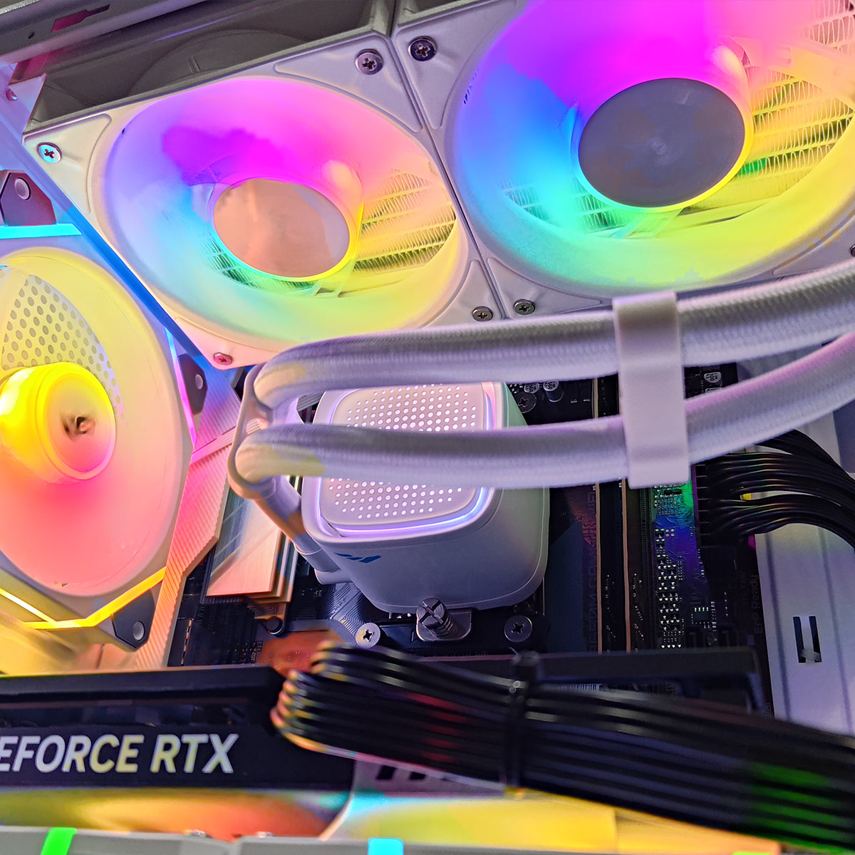 Aurora LL A3 White Desktop Gaming PC