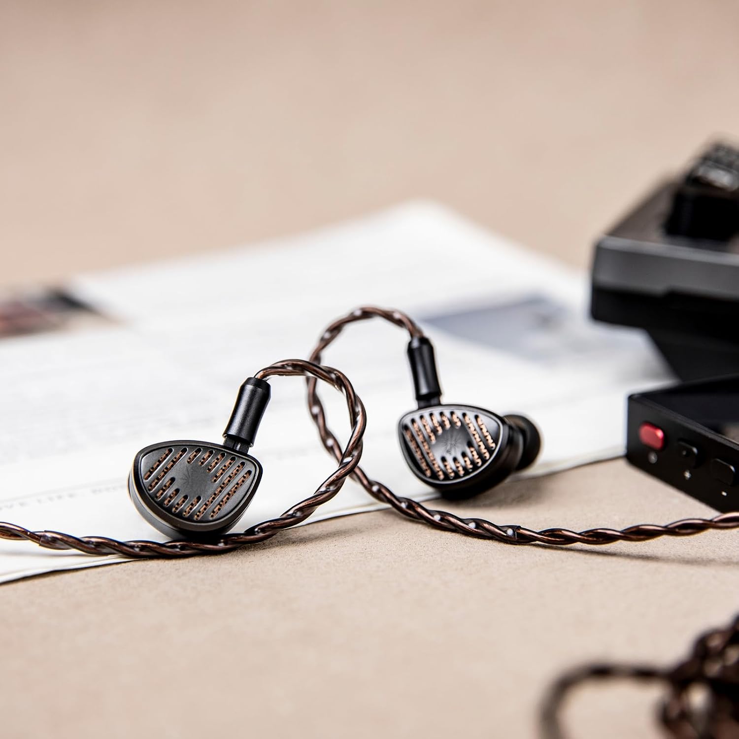 Kiwi Ears Septet 1DD+4BA+1Planar+1PZT Quadbrid IEM (Grey)