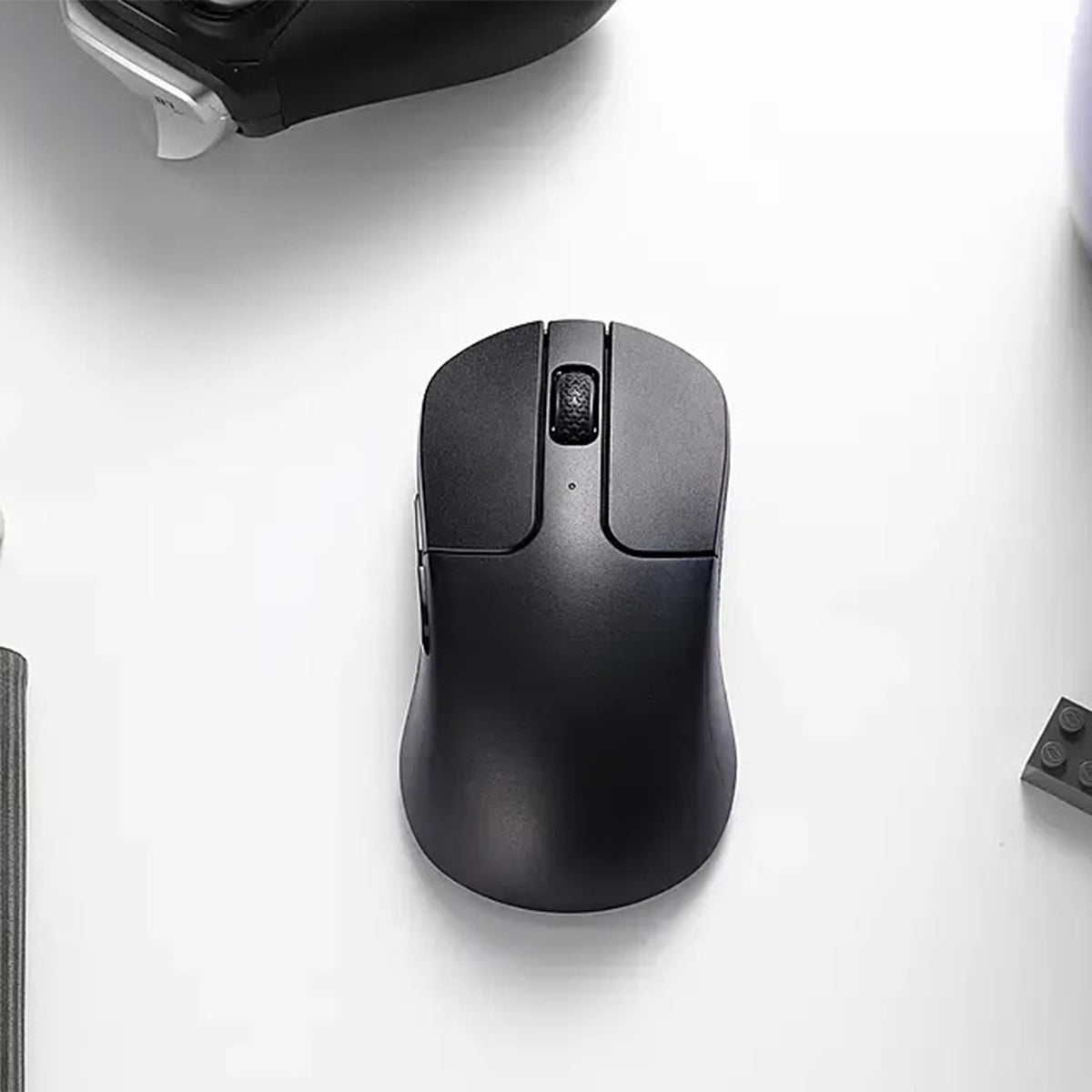 Keychron M3 Mini 1000Hz Wireless Mouse (Black, White) (M3M-A1, M3M-A3)