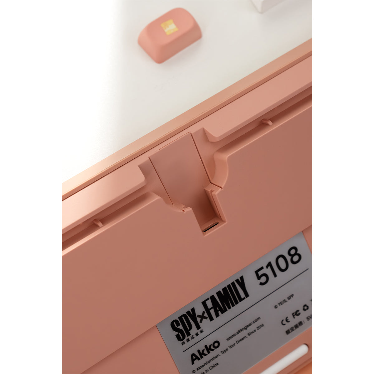 Akko Spy x Family 5108B Plus Multi-Mode RGB Hot-Swappable