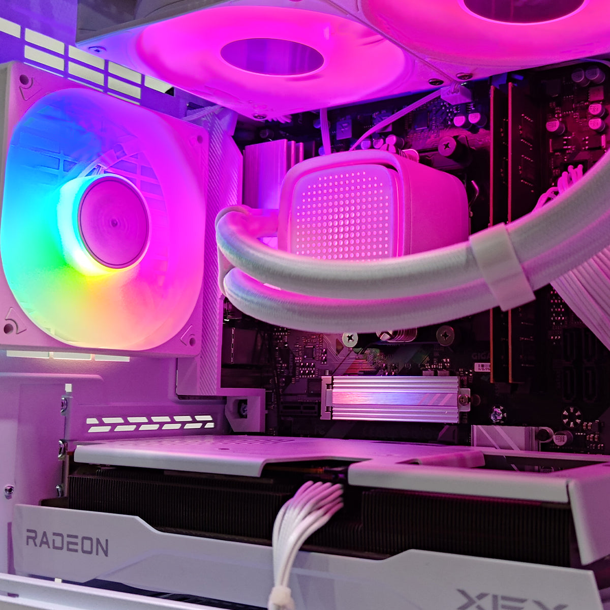 Aurora DB330M White Desktop Gaming PC 