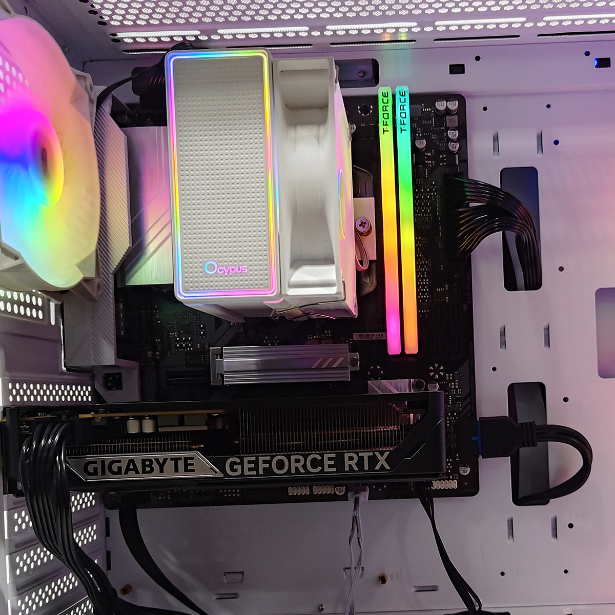 Sigma DK351 Luxury White Desktop Gaming PC | DataBlitz