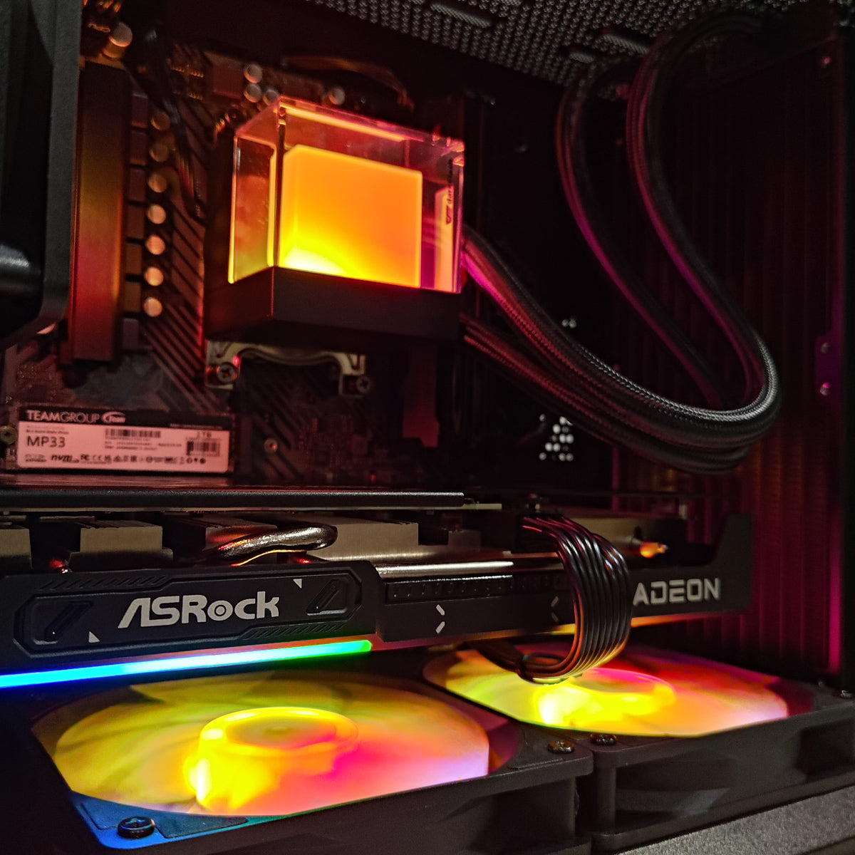 Aurora CC350 Black Desktop Gaming PC | AMD Ryzen 7 8700F | 16GB (2x8GB) RAM | 1TB SSD | RX 9060 XT | Windows 11 Pro
