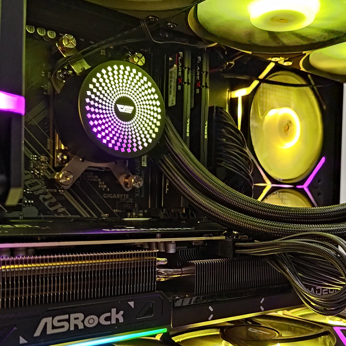 Ultra DS950MV Black Desktop Gaming PC