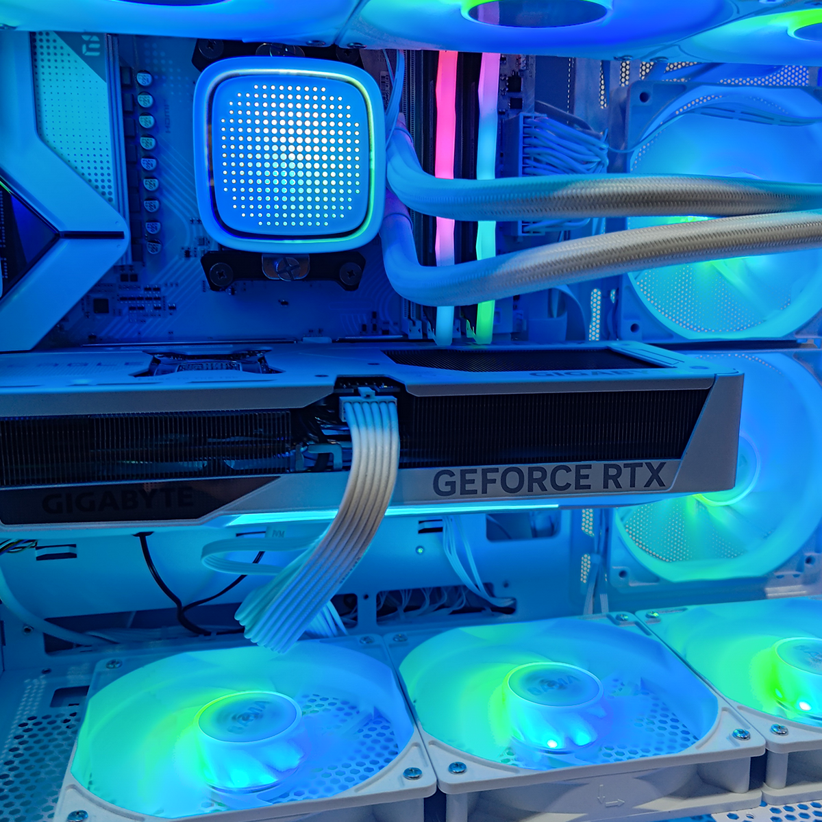 Optima V40 White Desktop Gaming PC | AMD Ryzen 7 7800X3D | 16GB RAM | 1TB SSD| RTX 5070  | Windows 11 Pro